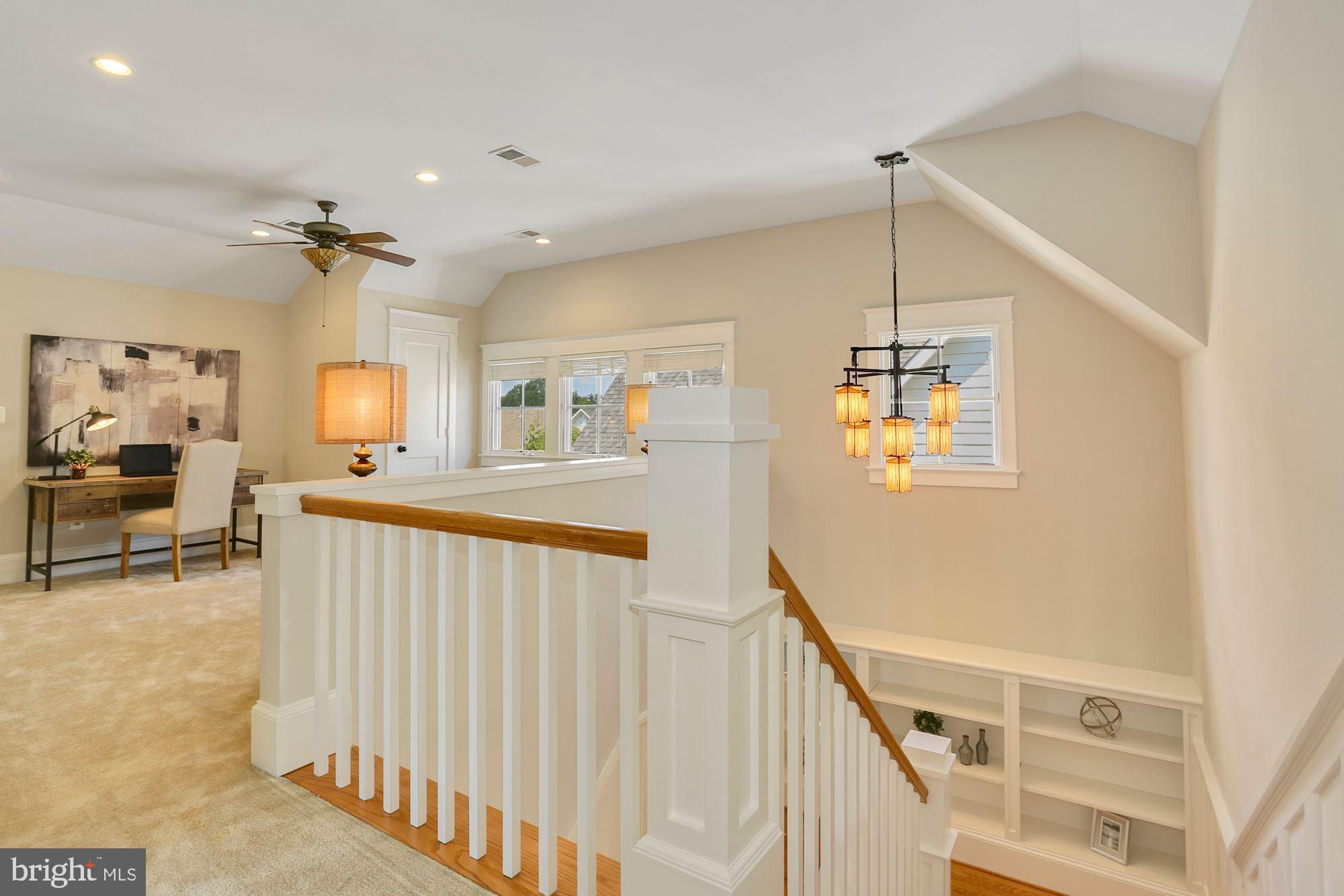 LYON VILLAGE - Residential