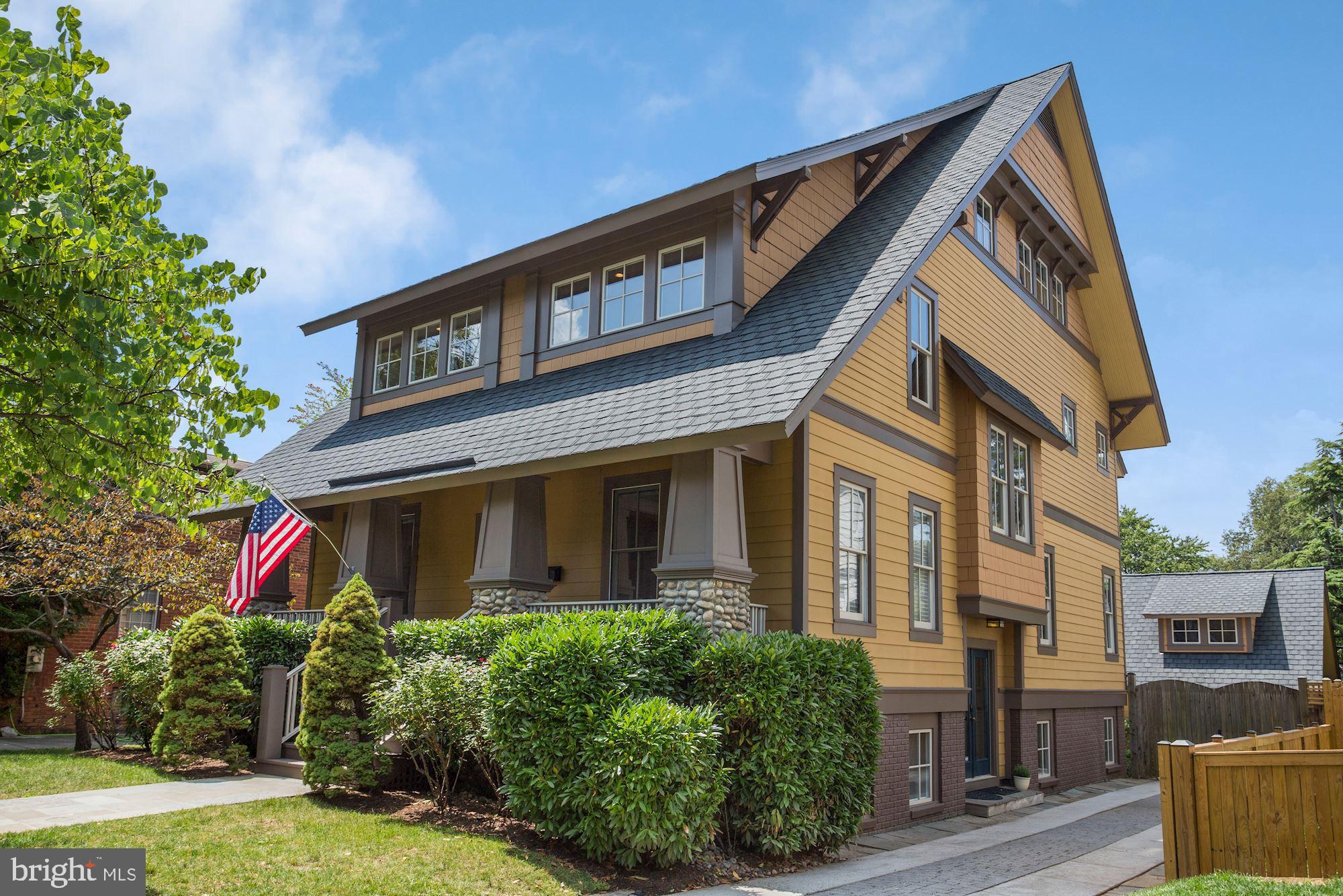 LYON VILLAGE - Residential