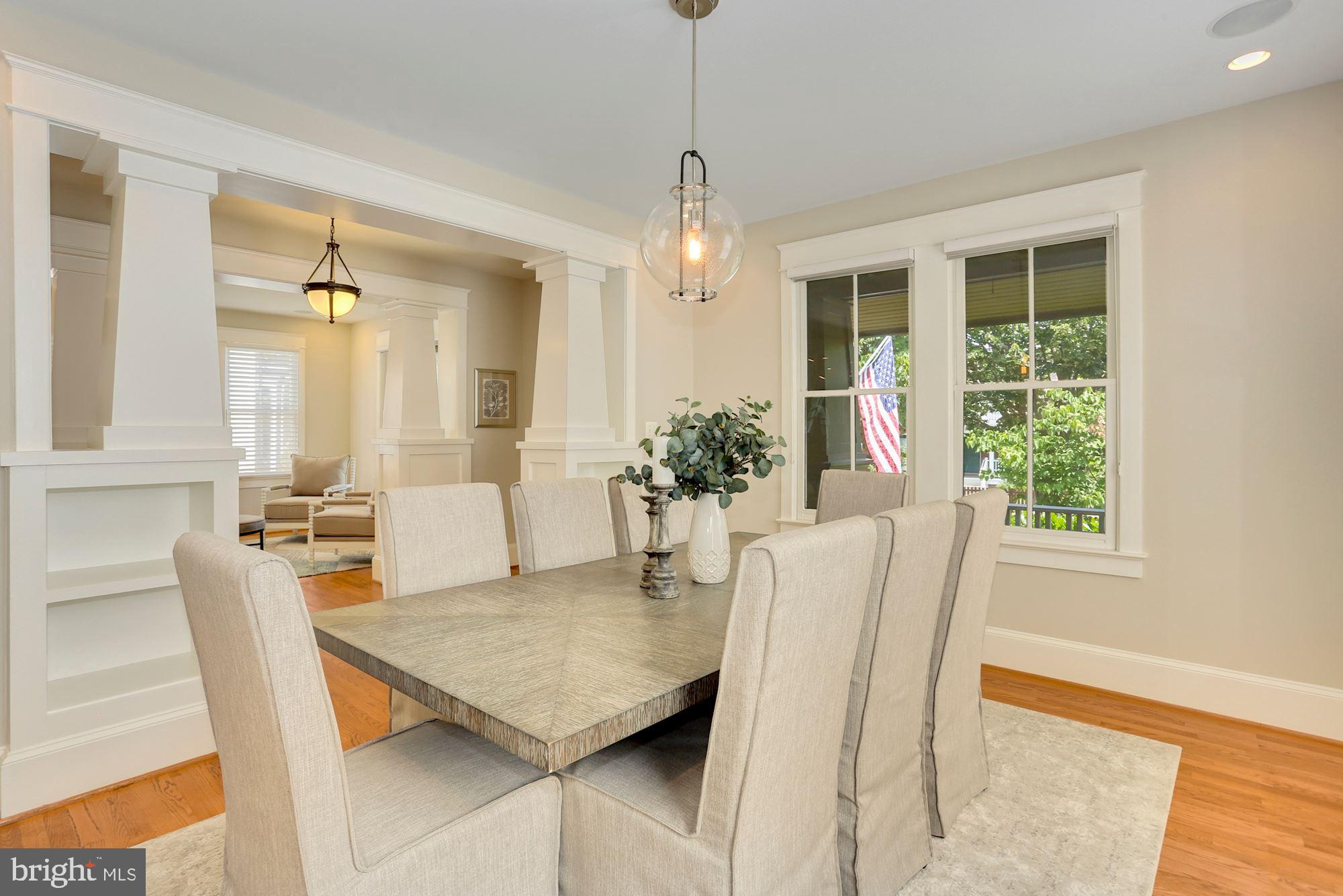 LYON VILLAGE - Residential