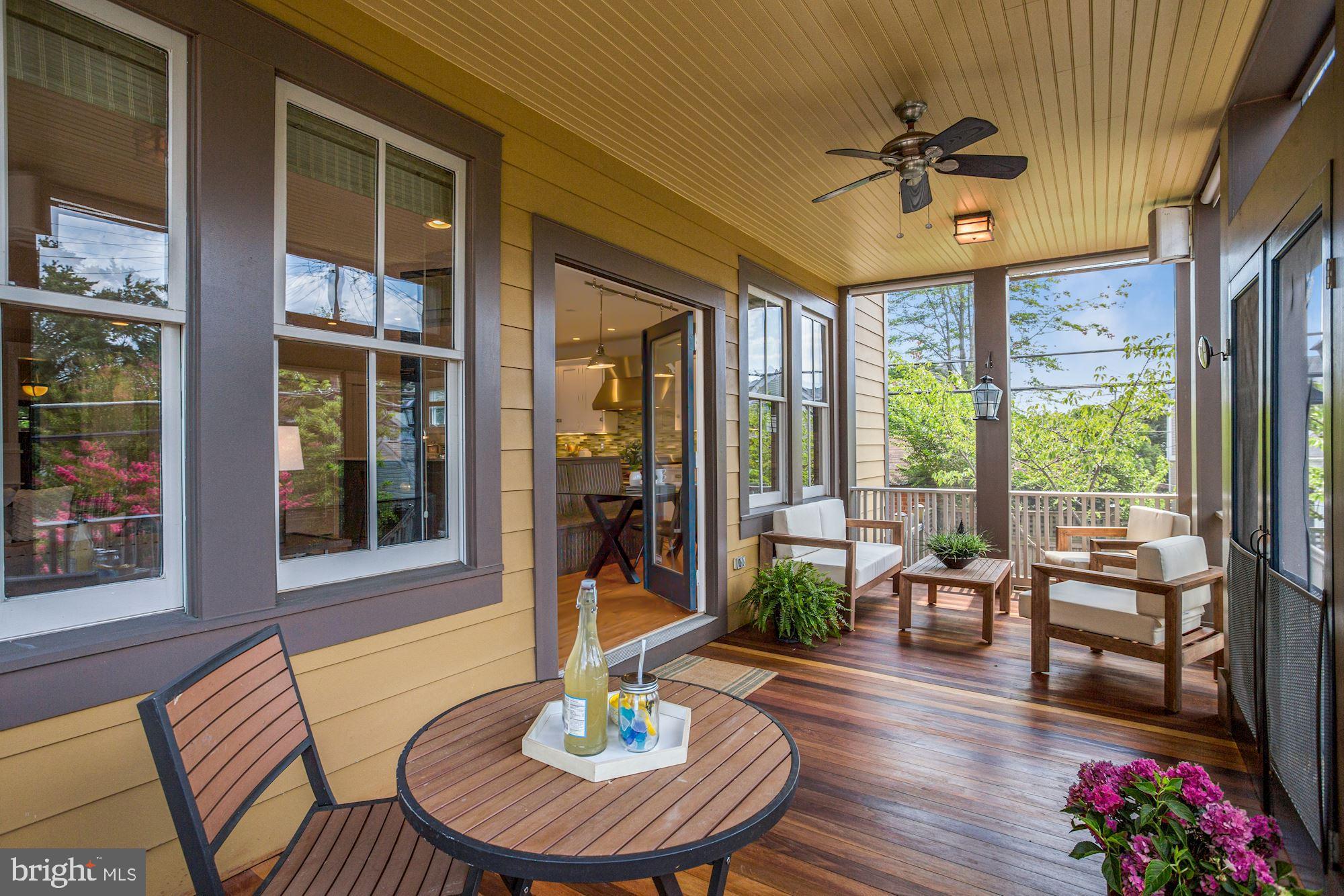 LYON VILLAGE - Residential