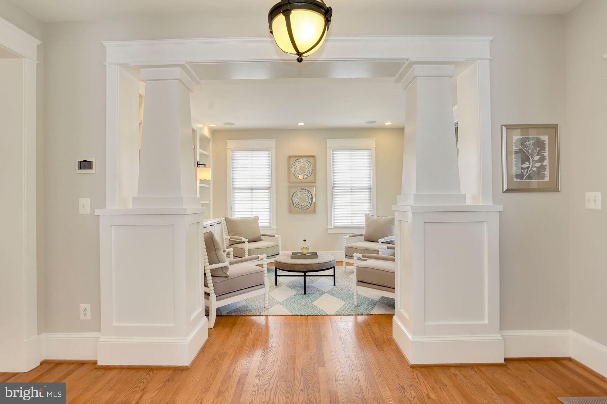 LYON VILLAGE - Residential