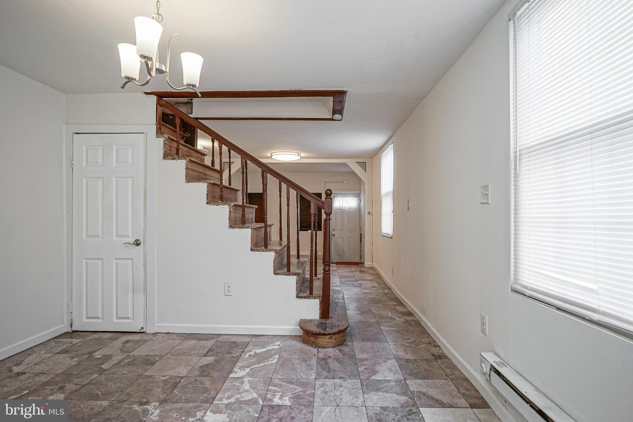 BRIDESBURG - Residential