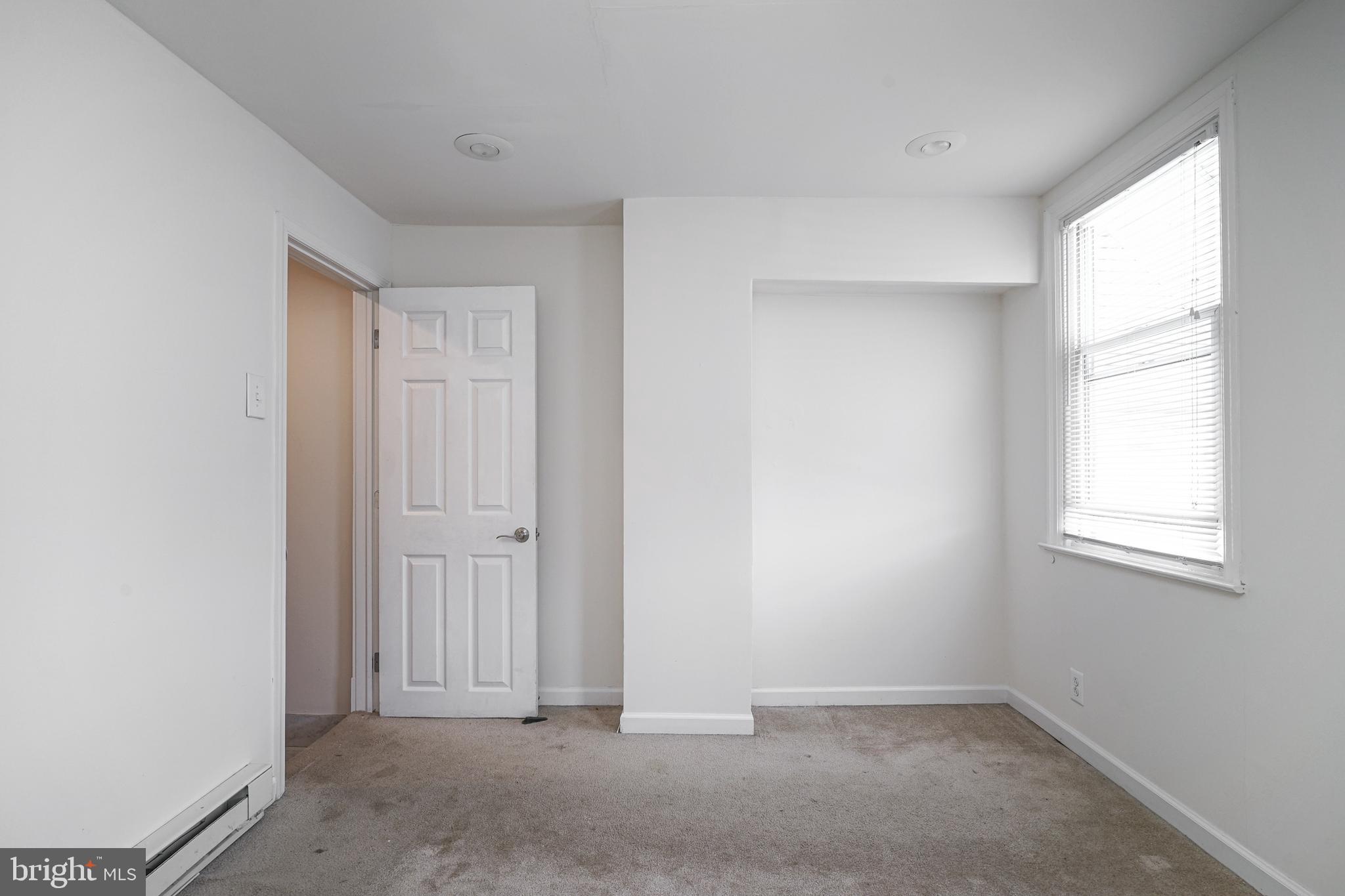 BRIDESBURG - Residential
