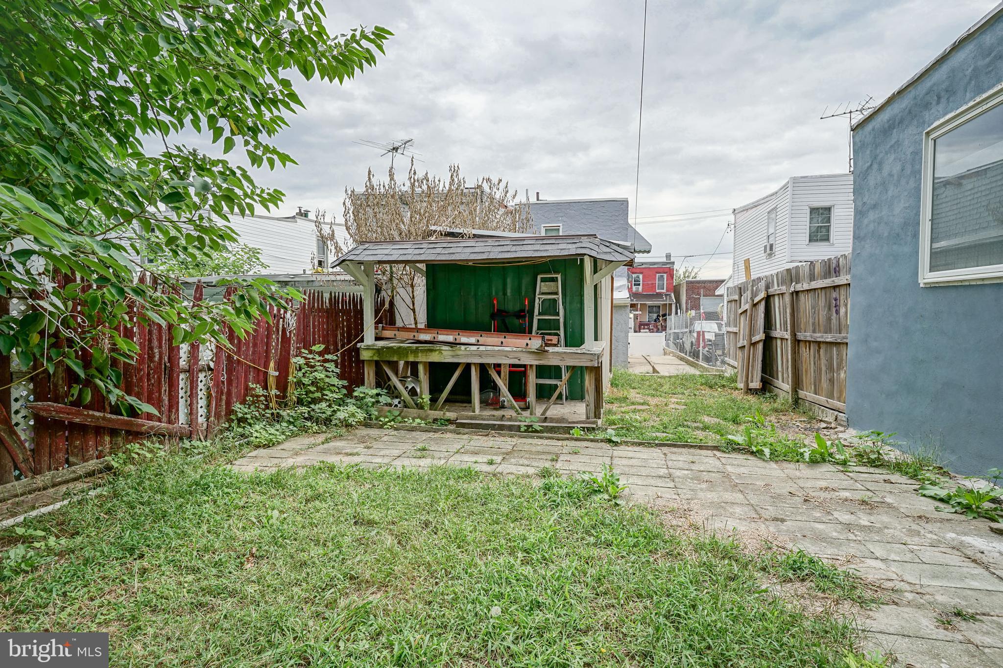 BRIDESBURG - Residential