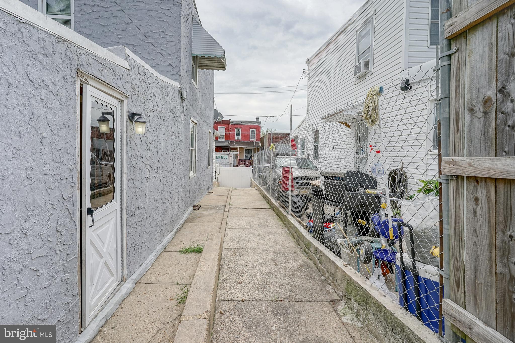 BRIDESBURG - Residential