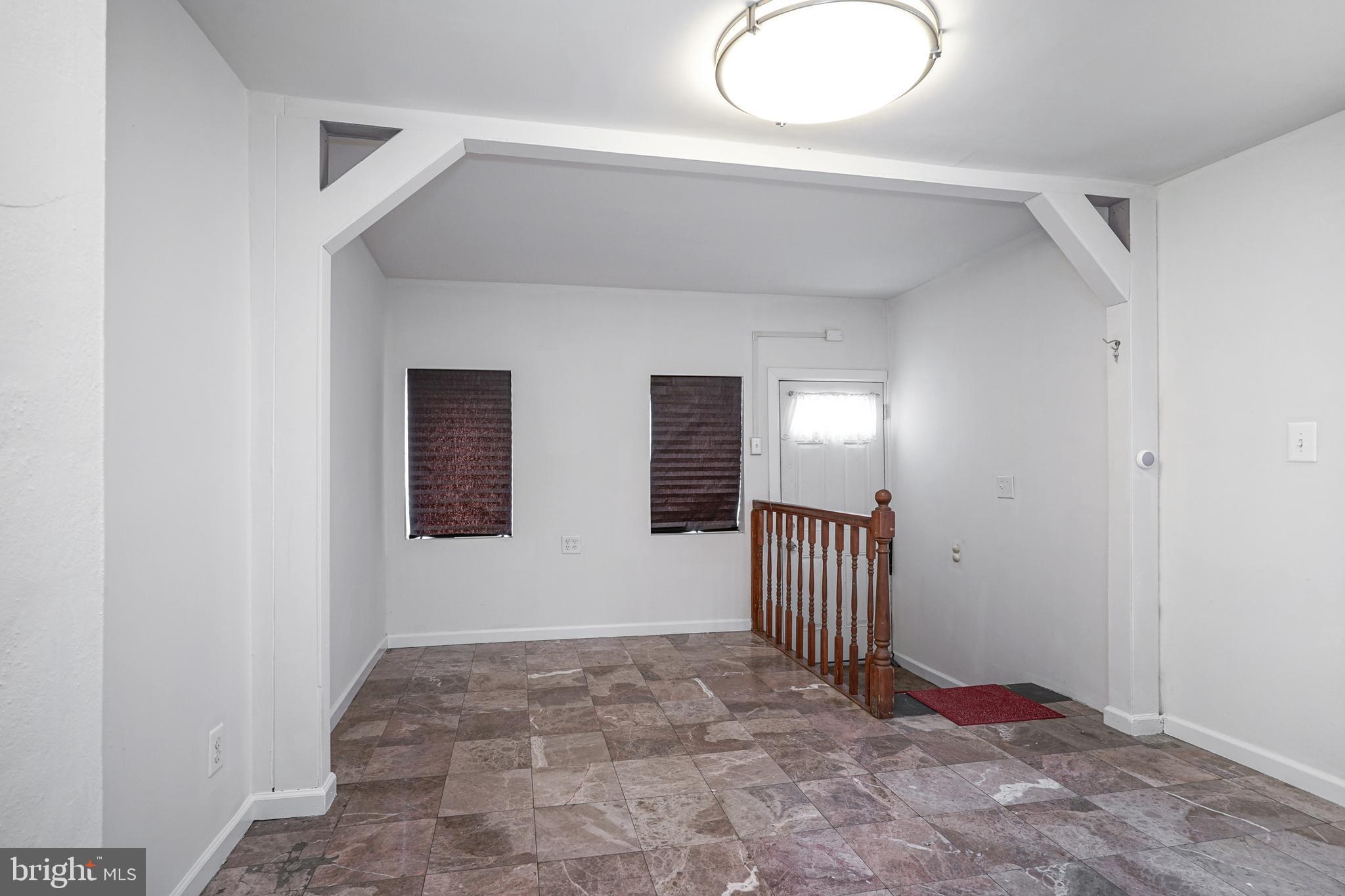 BRIDESBURG - Residential