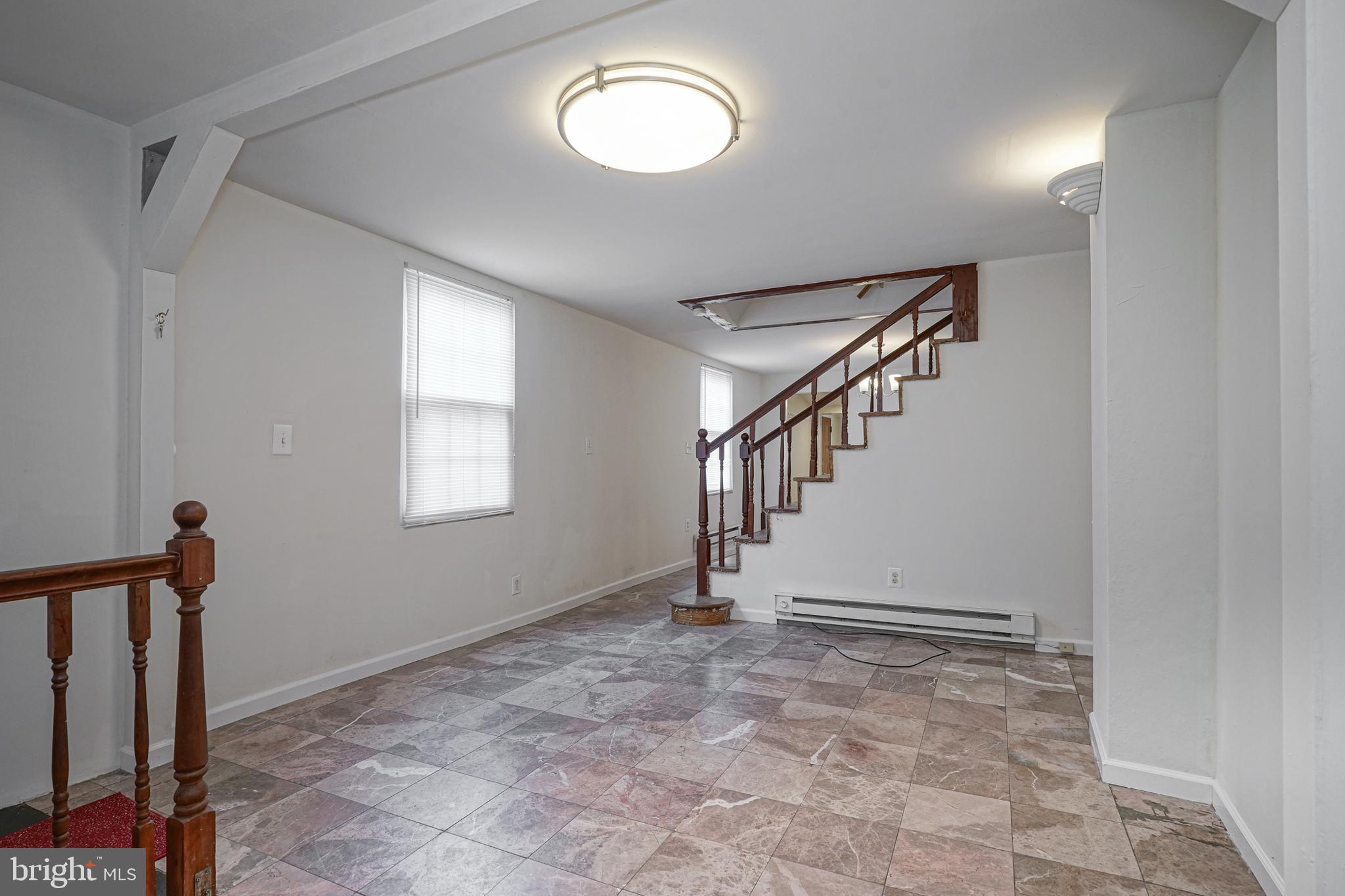 BRIDESBURG - Residential
