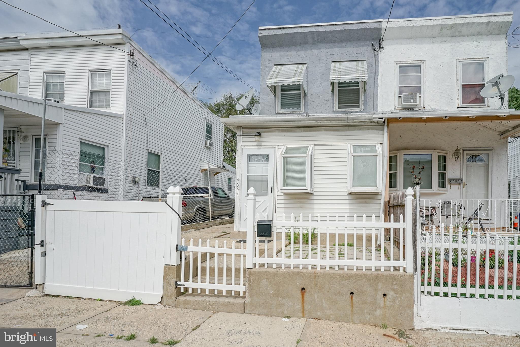 BRIDESBURG - Residential