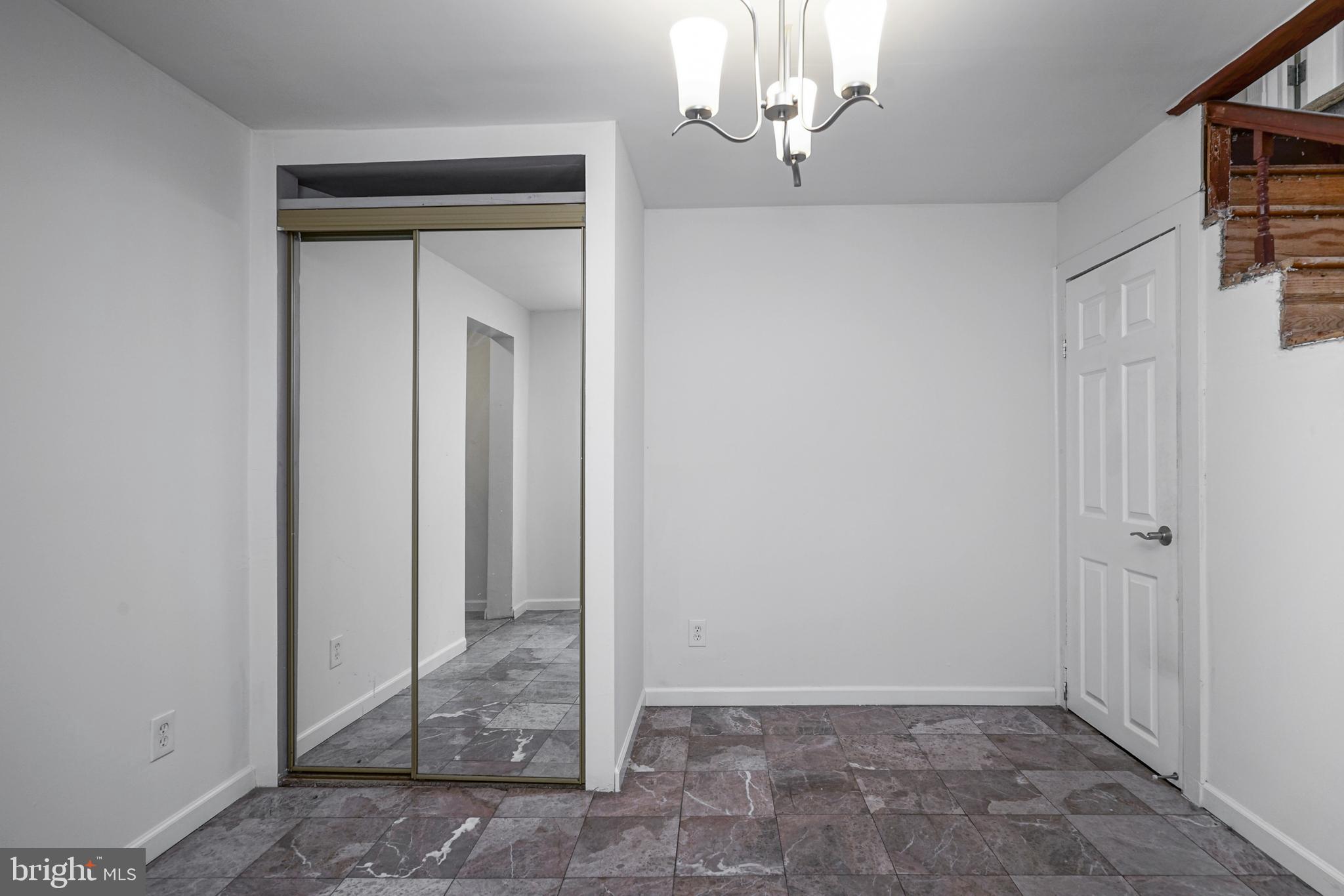 BRIDESBURG - Residential