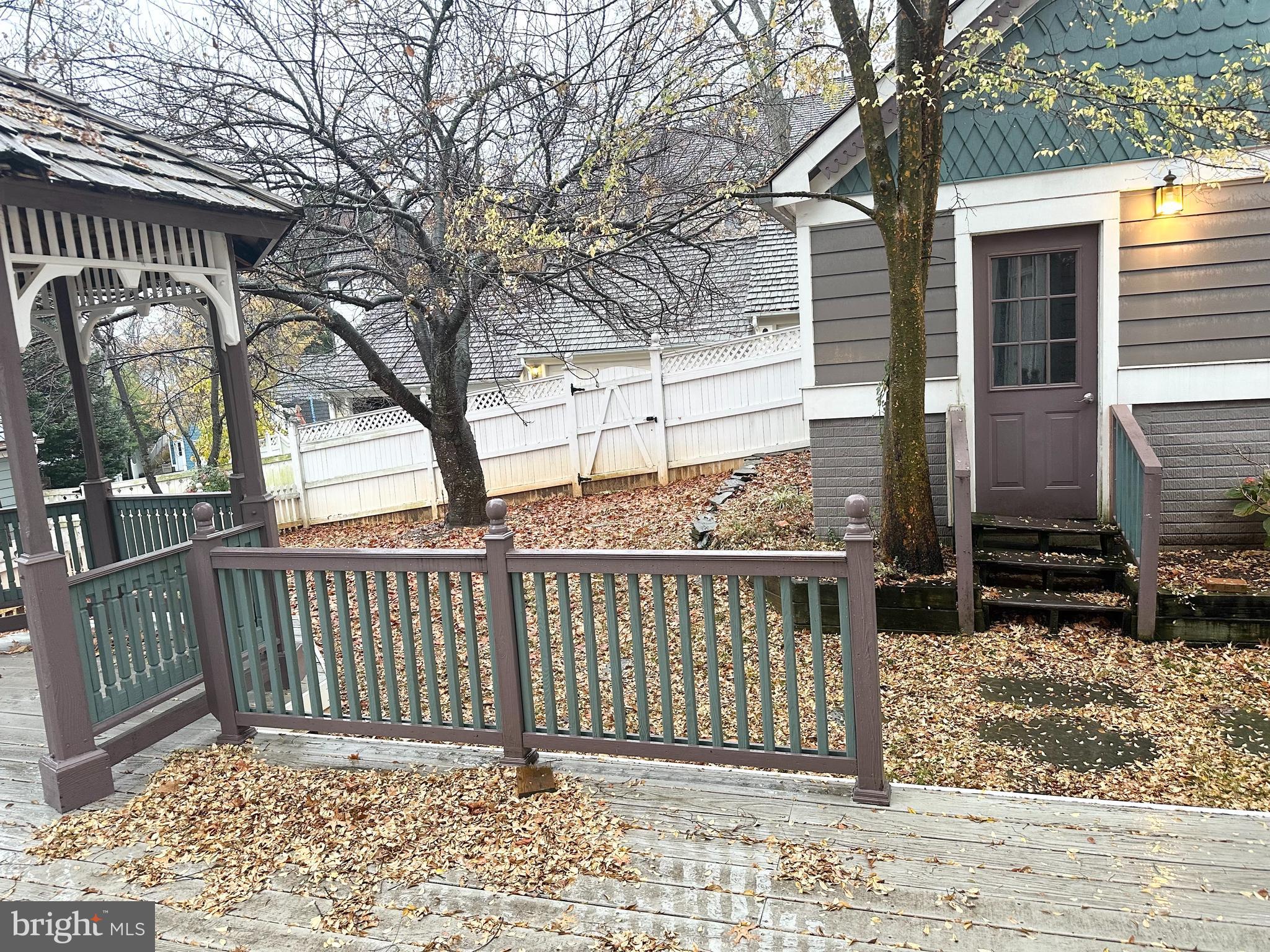 KENTLANDS - Residential Lease