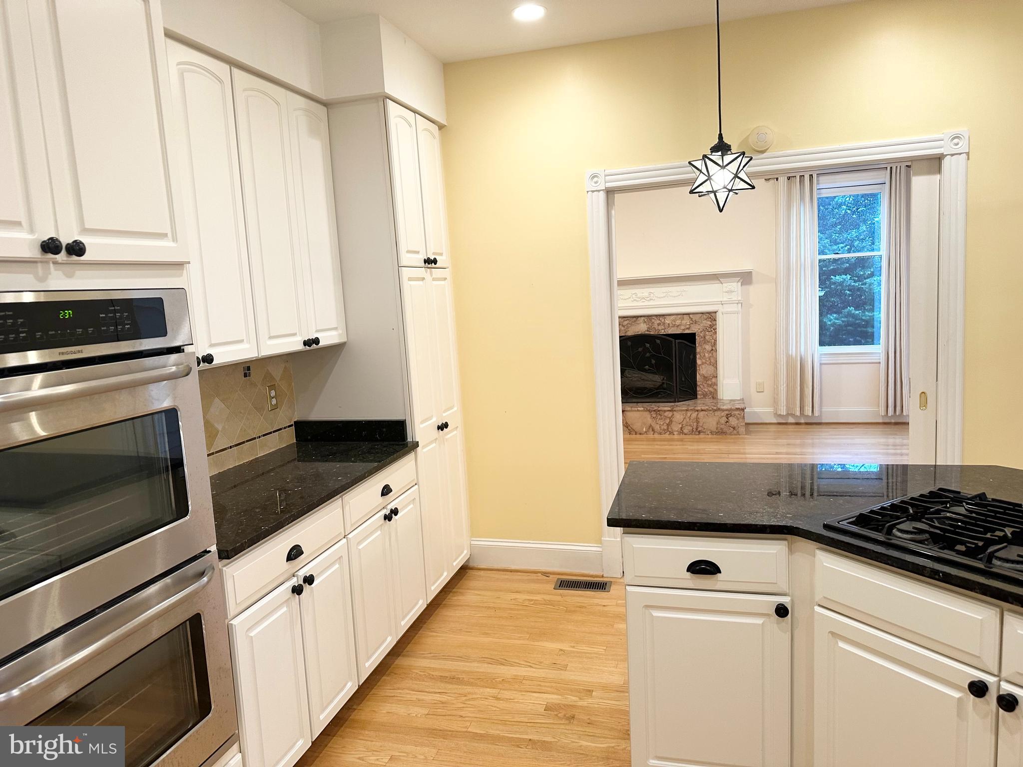 KENTLANDS - Residential Lease