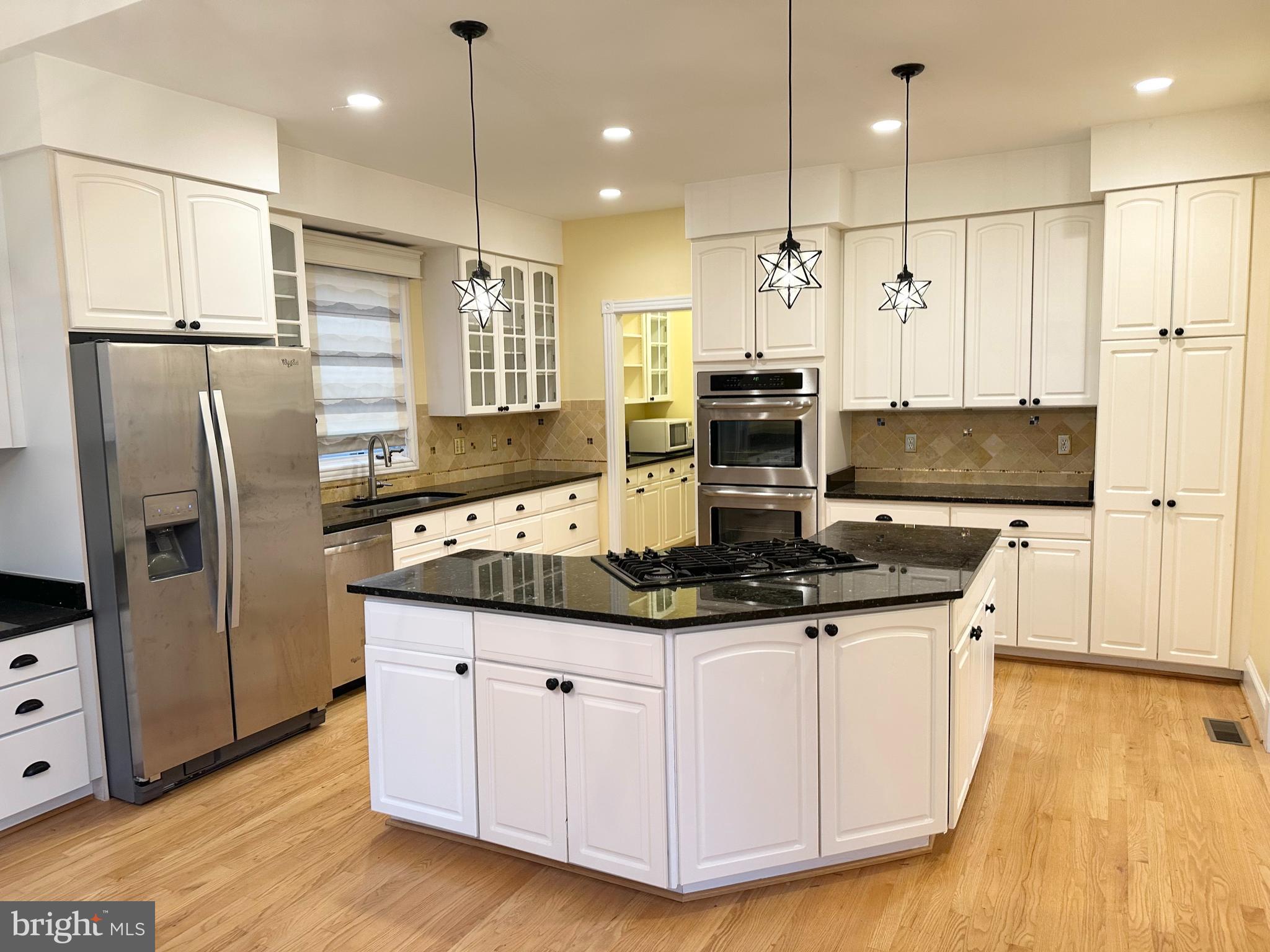 KENTLANDS - Residential Lease