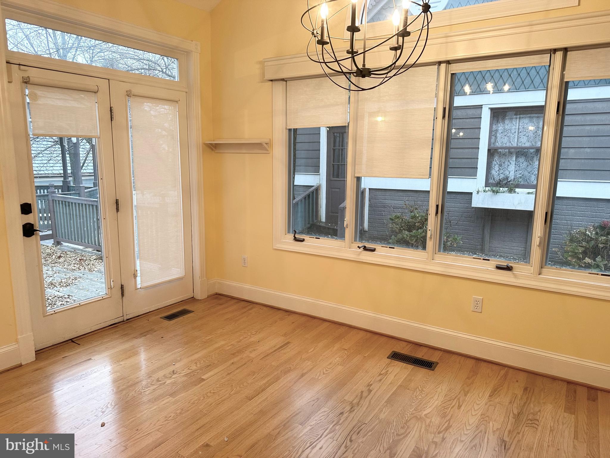 KENTLANDS - Residential Lease