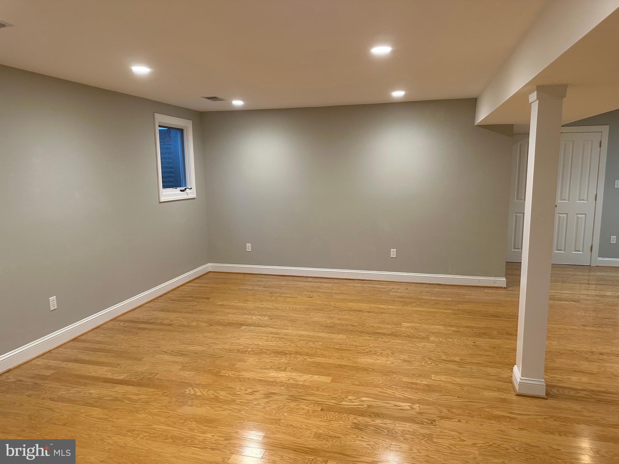 KENTLANDS - Residential Lease