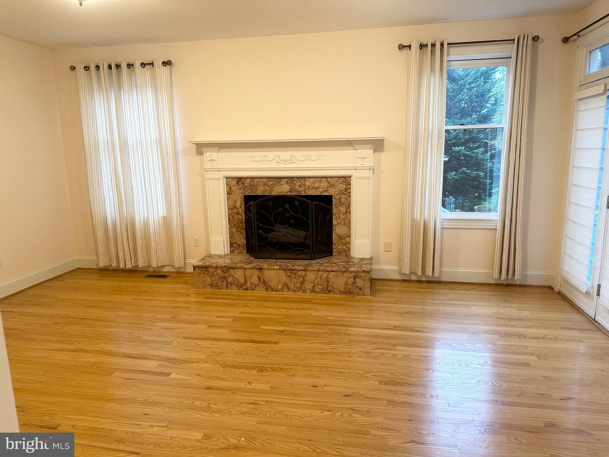 KENTLANDS - Residential Lease