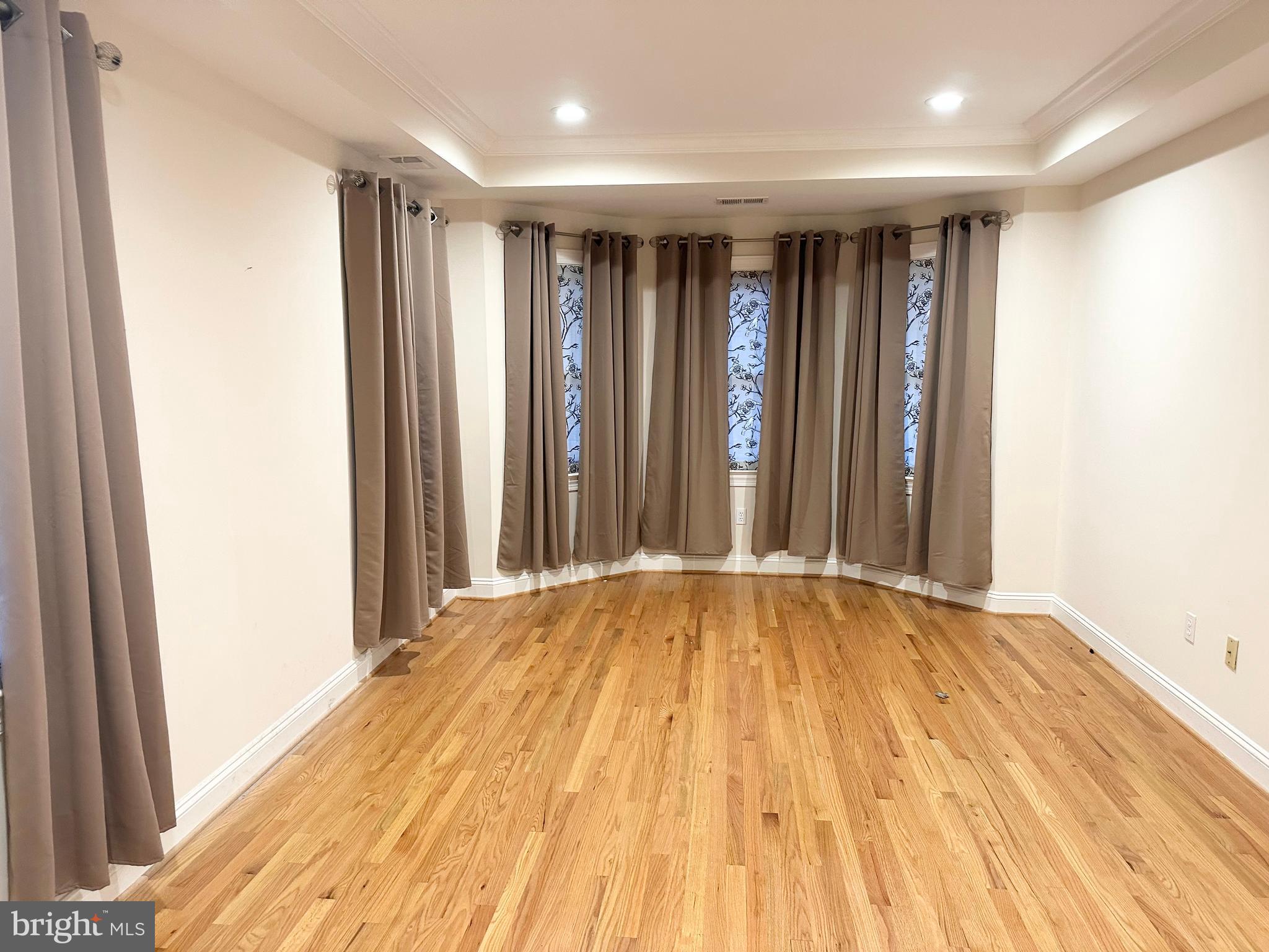 KENTLANDS - Residential Lease