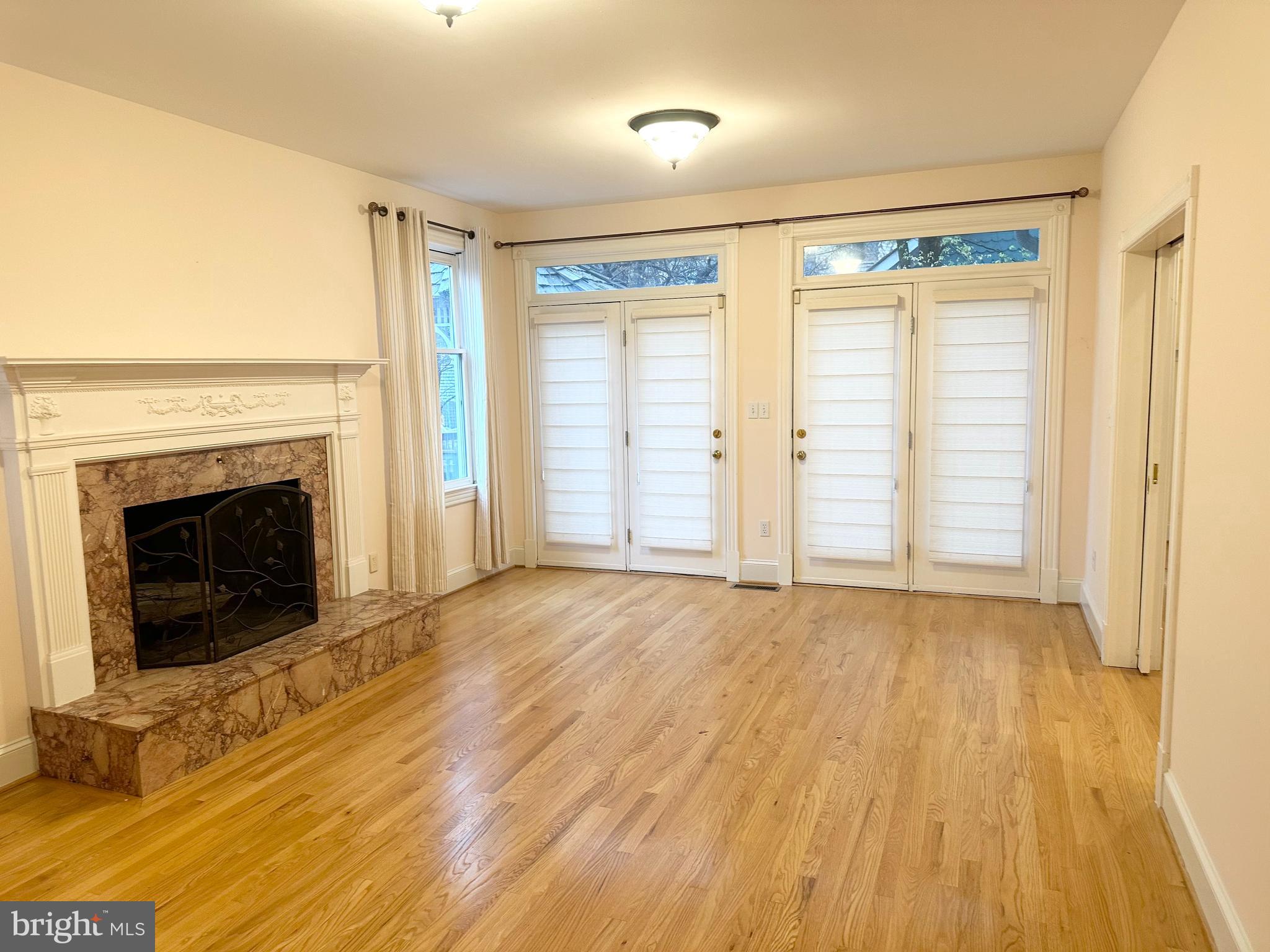 KENTLANDS - Residential Lease