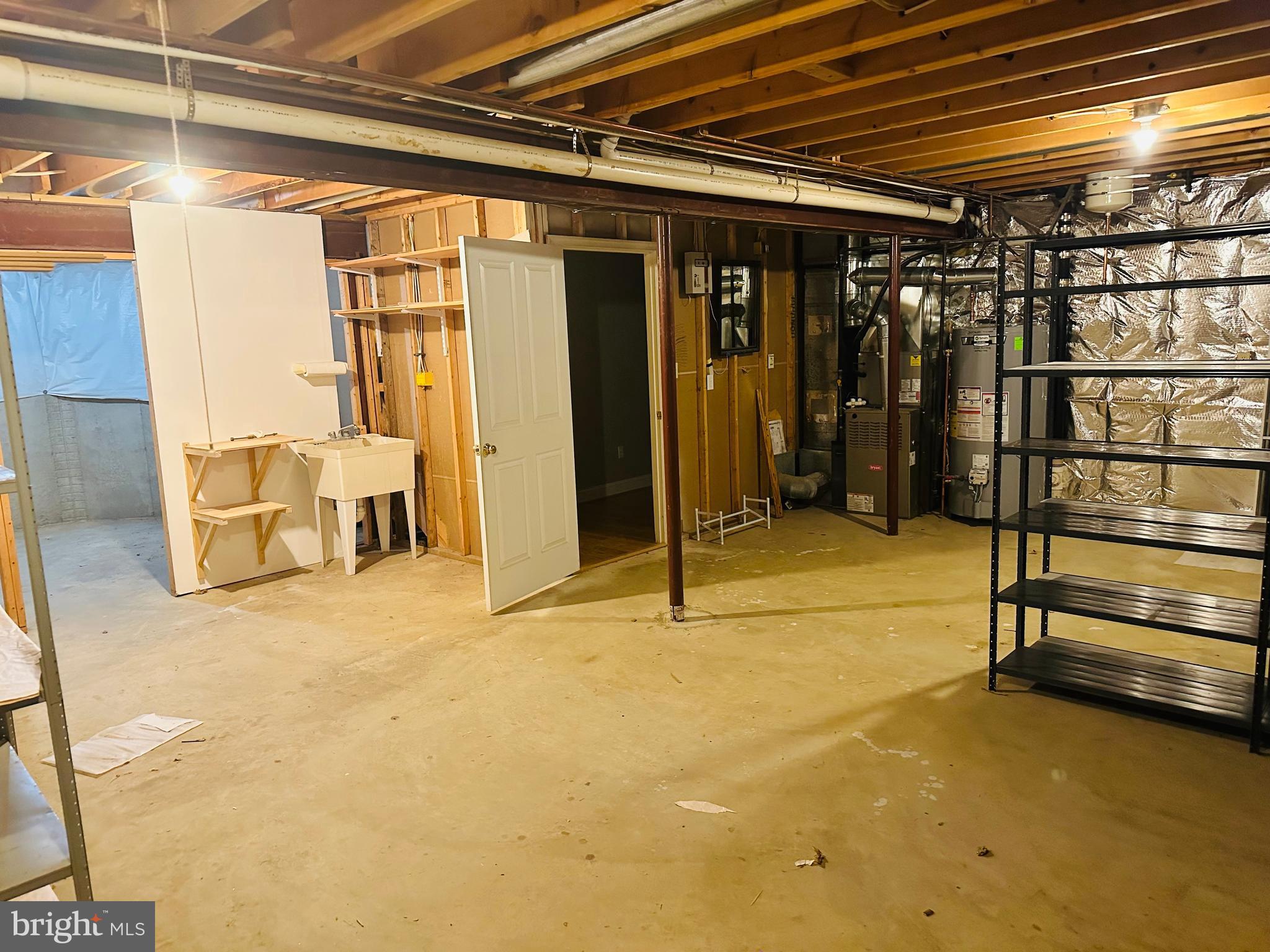 KENTLANDS - Residential Lease