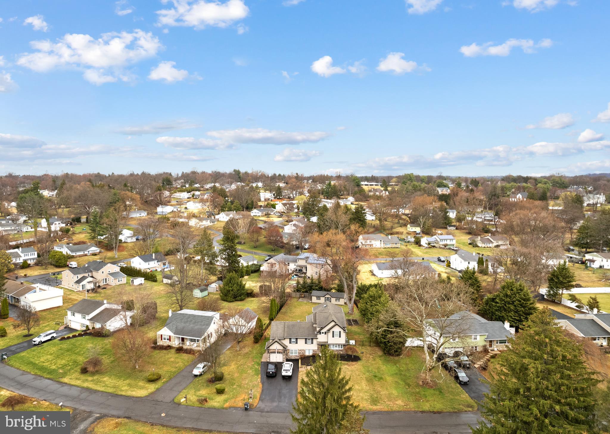 HILLSIDE MANOR - Residential