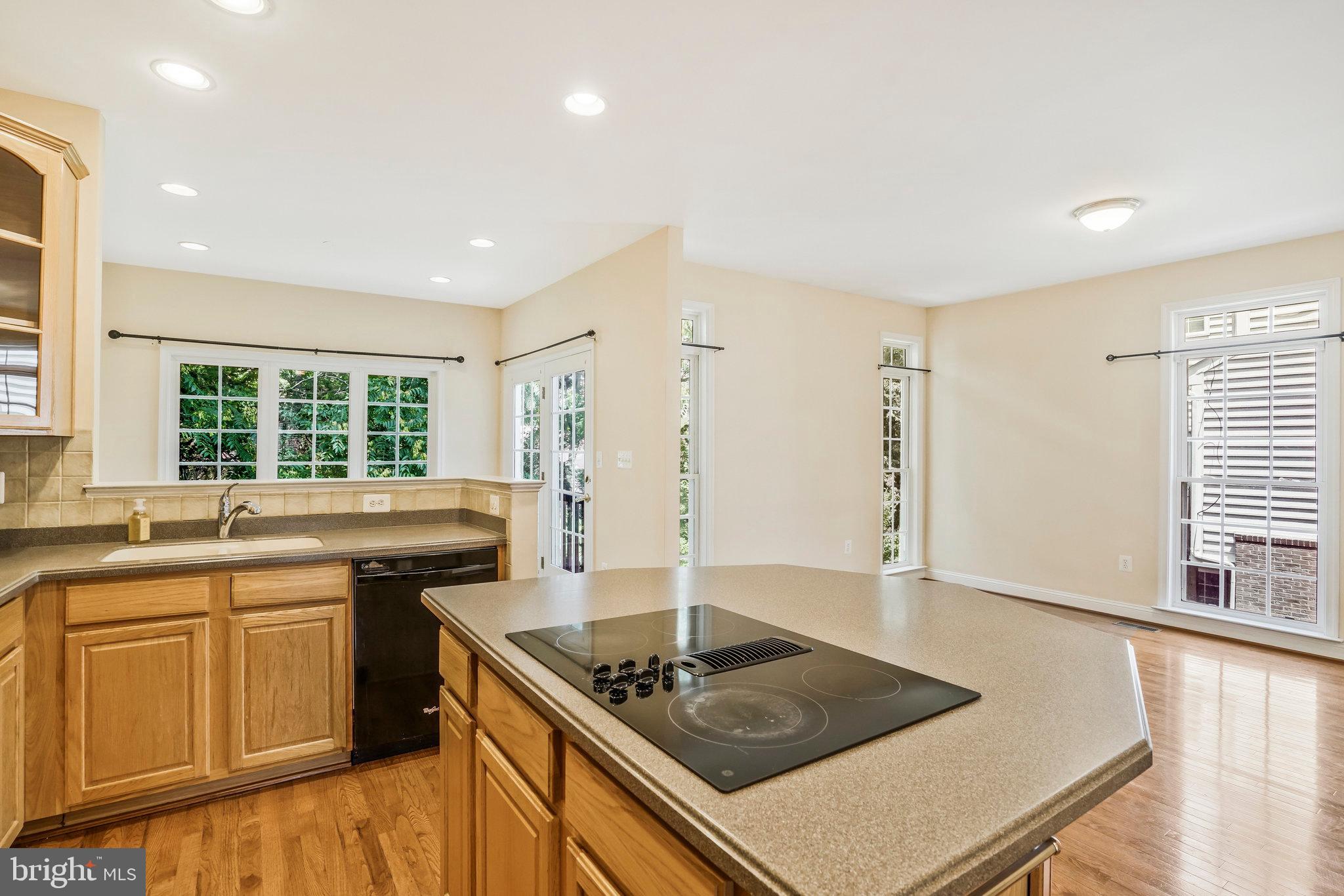 CYRANDALL VALLEY - Residential Lease