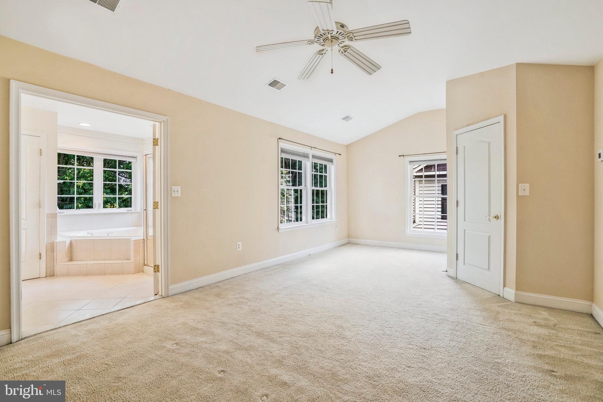 CYRANDALL VALLEY - Residential Lease