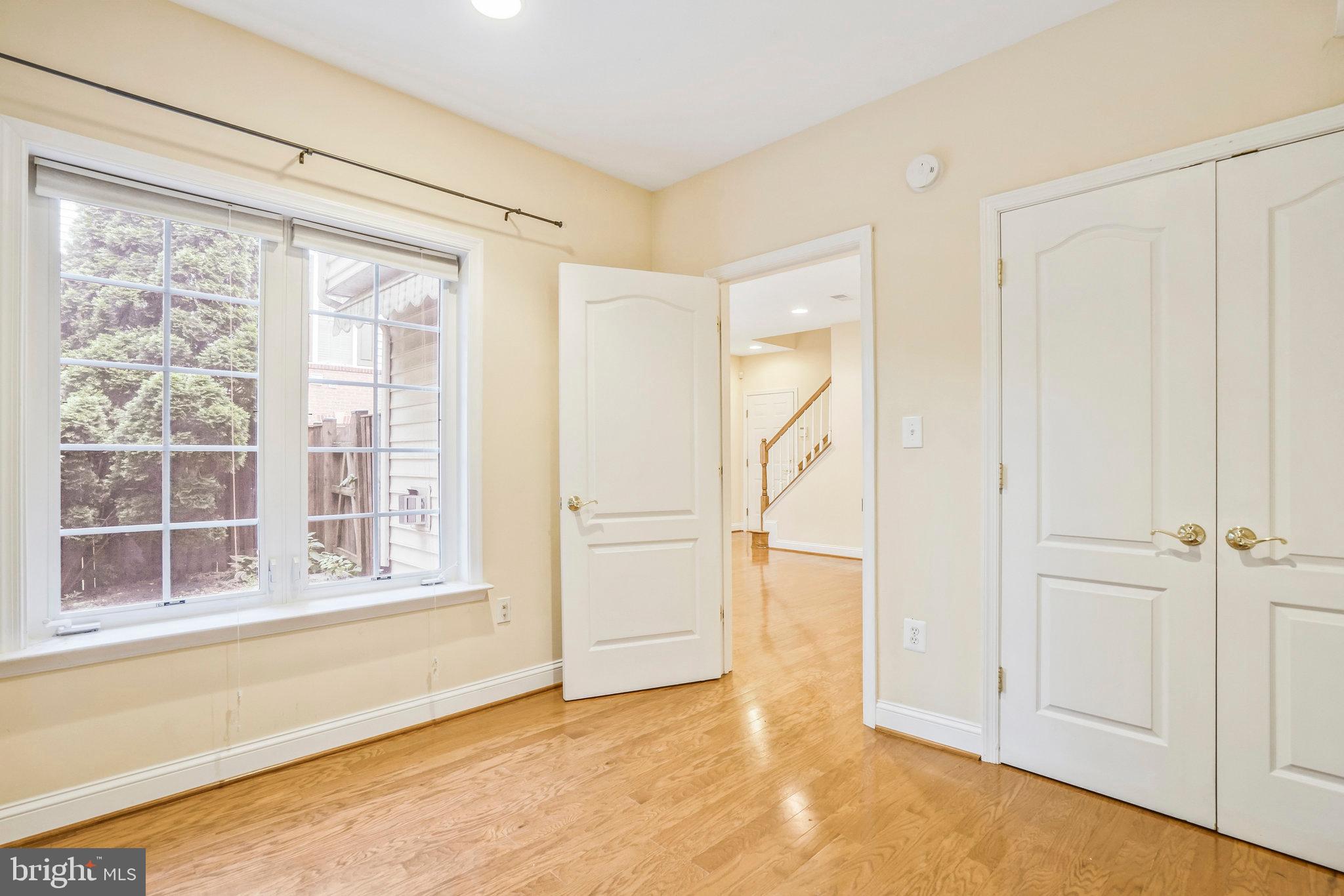 CYRANDALL VALLEY - Residential Lease