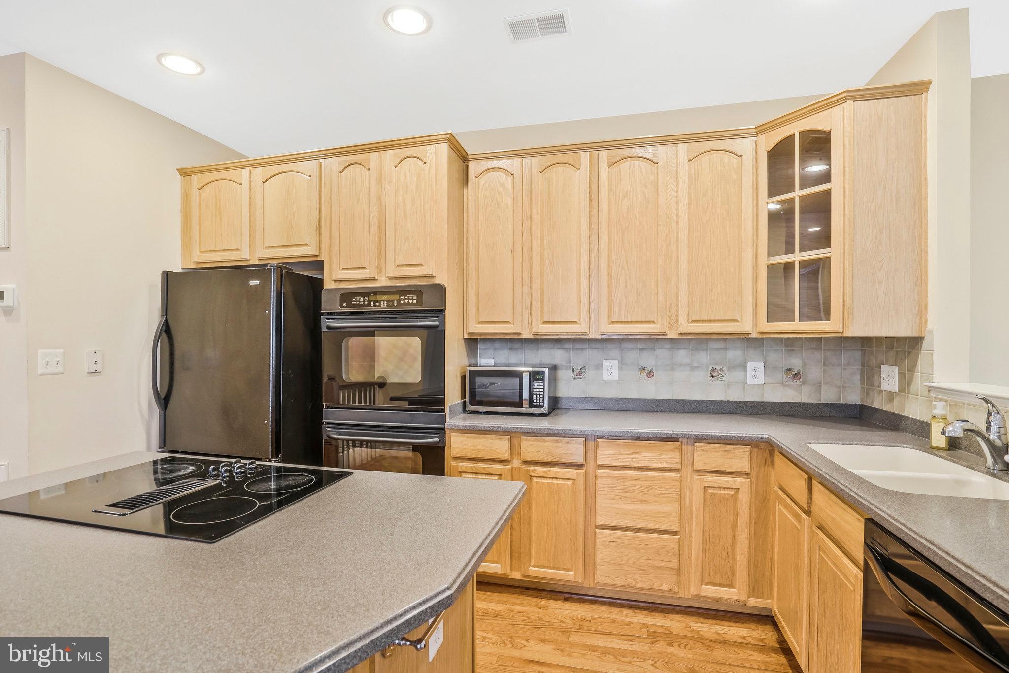 CYRANDALL VALLEY - Residential Lease