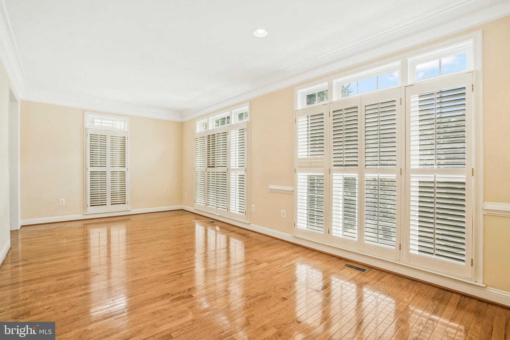 CYRANDALL VALLEY - Residential Lease