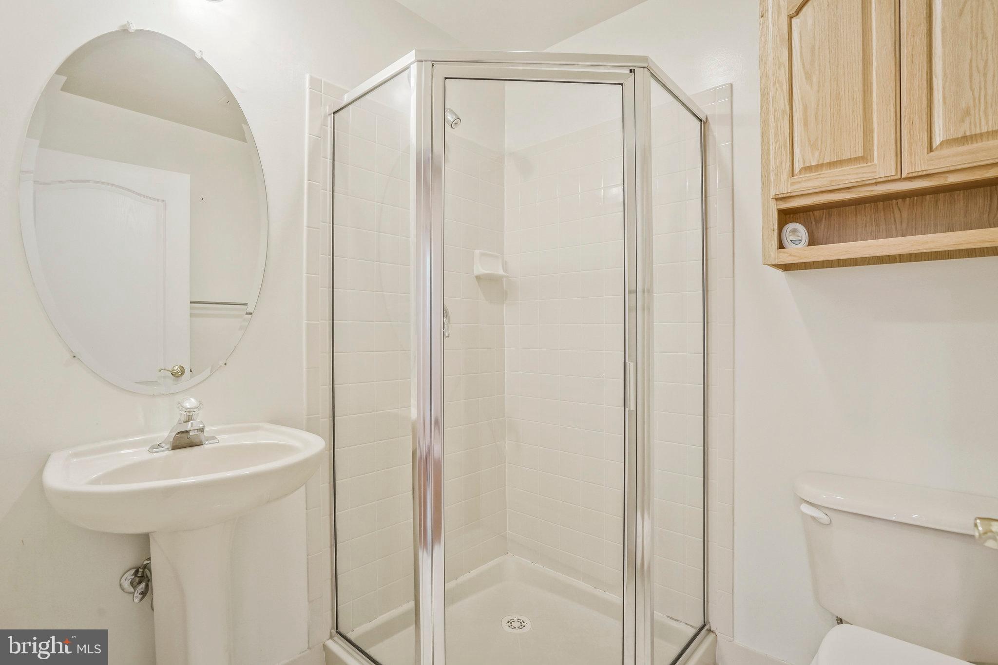 CYRANDALL VALLEY - Residential Lease