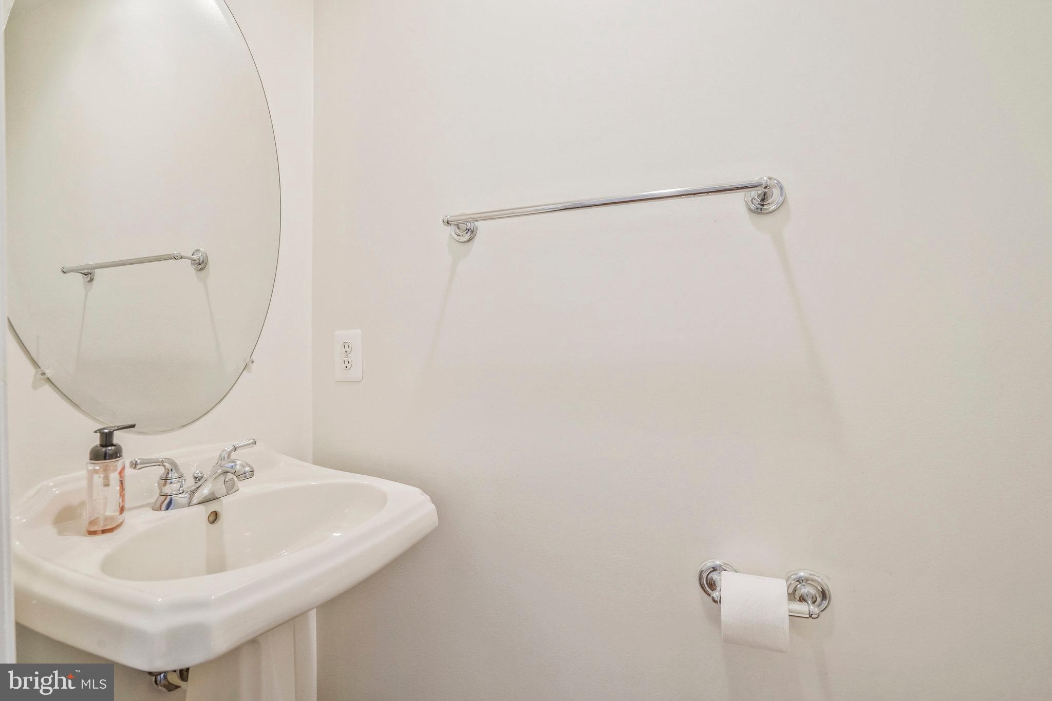 CYRANDALL VALLEY - Residential Lease