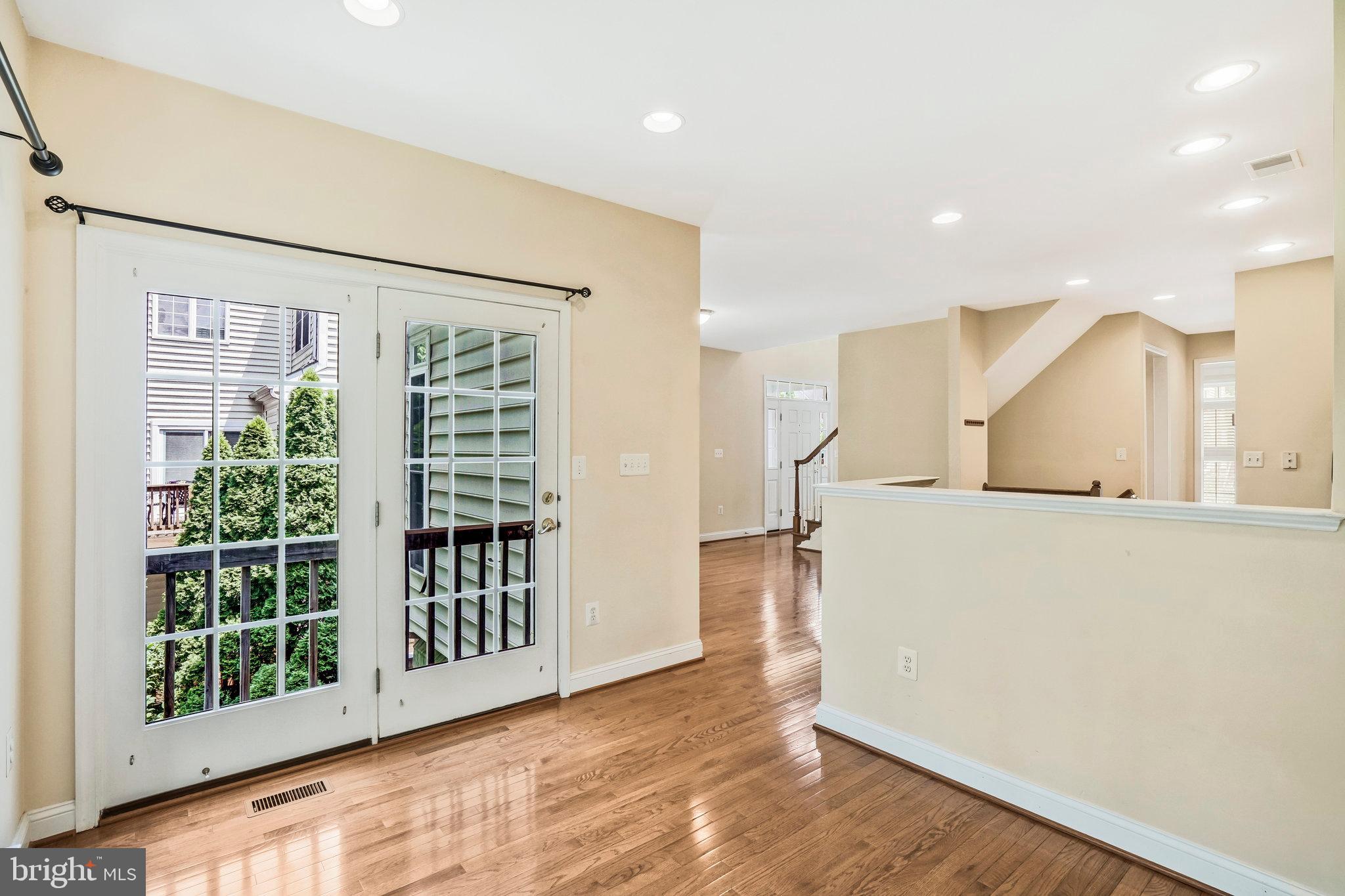 CYRANDALL VALLEY - Residential Lease