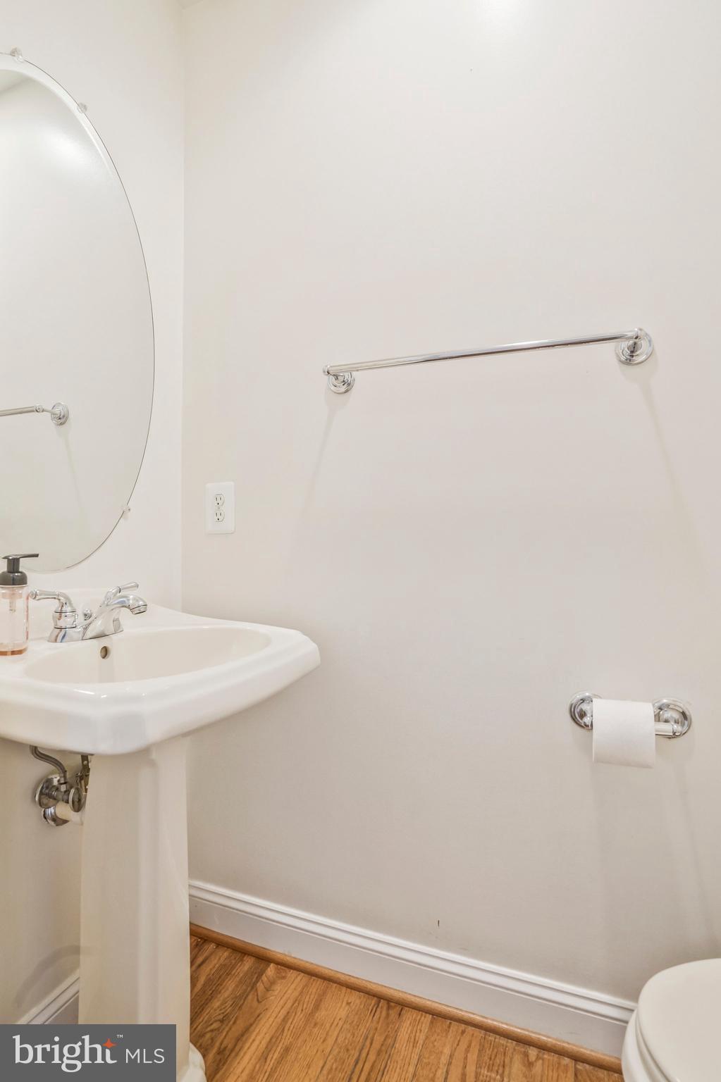 CYRANDALL VALLEY - Residential Lease