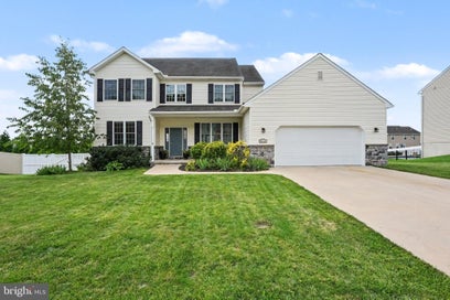 312 BRADDOCK DRIVE ETTERS PA 17319