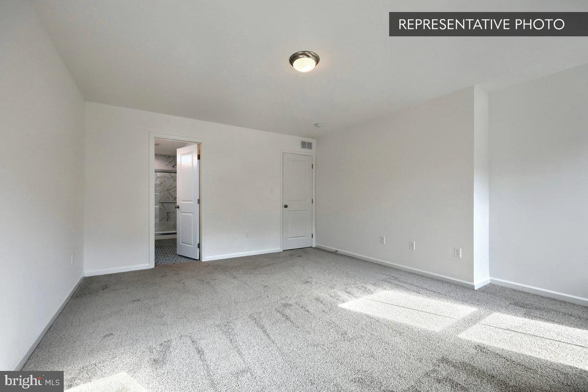 THE SEASONS - Residential