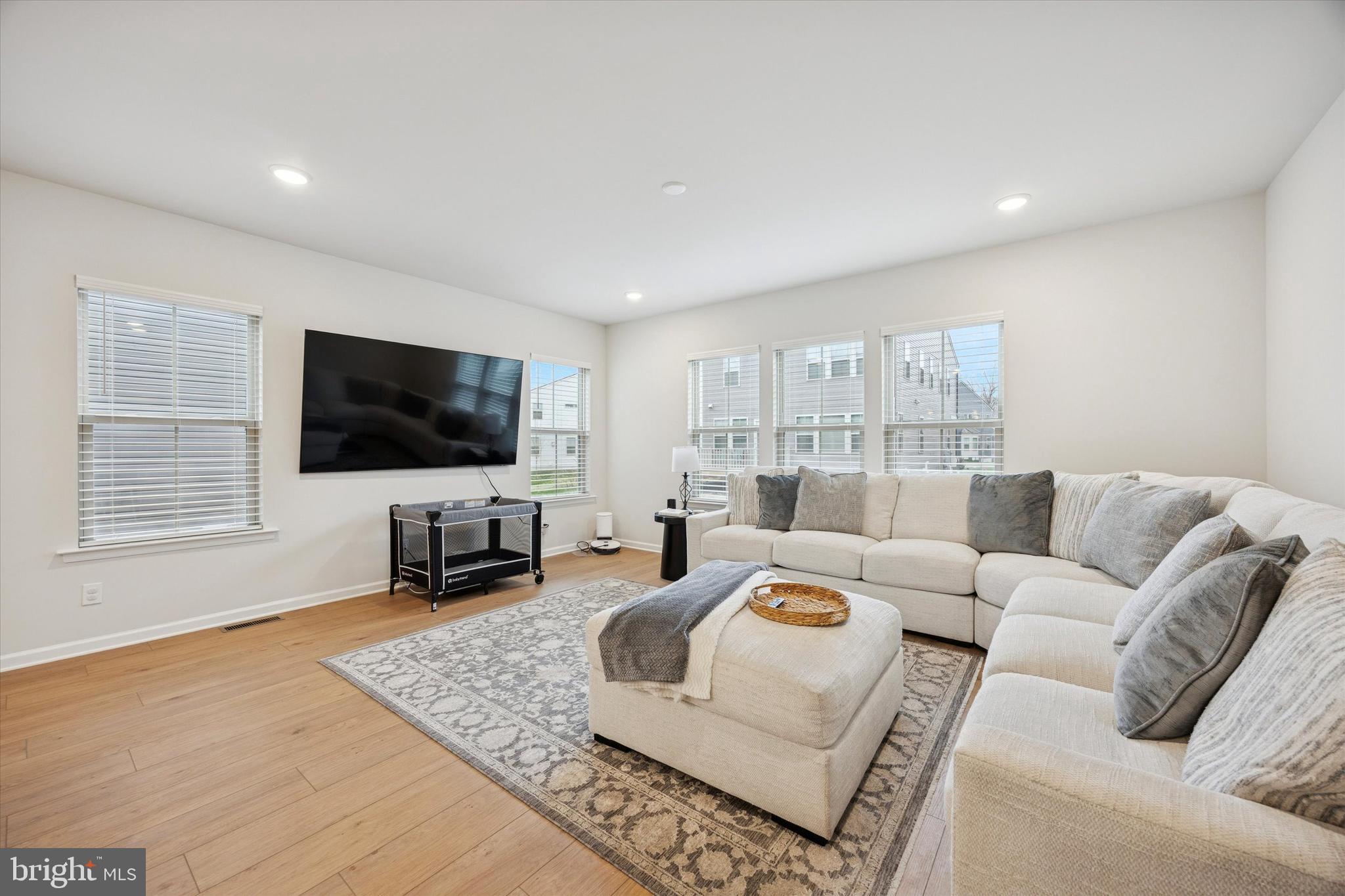 LIBERTY RIDGE - Residential