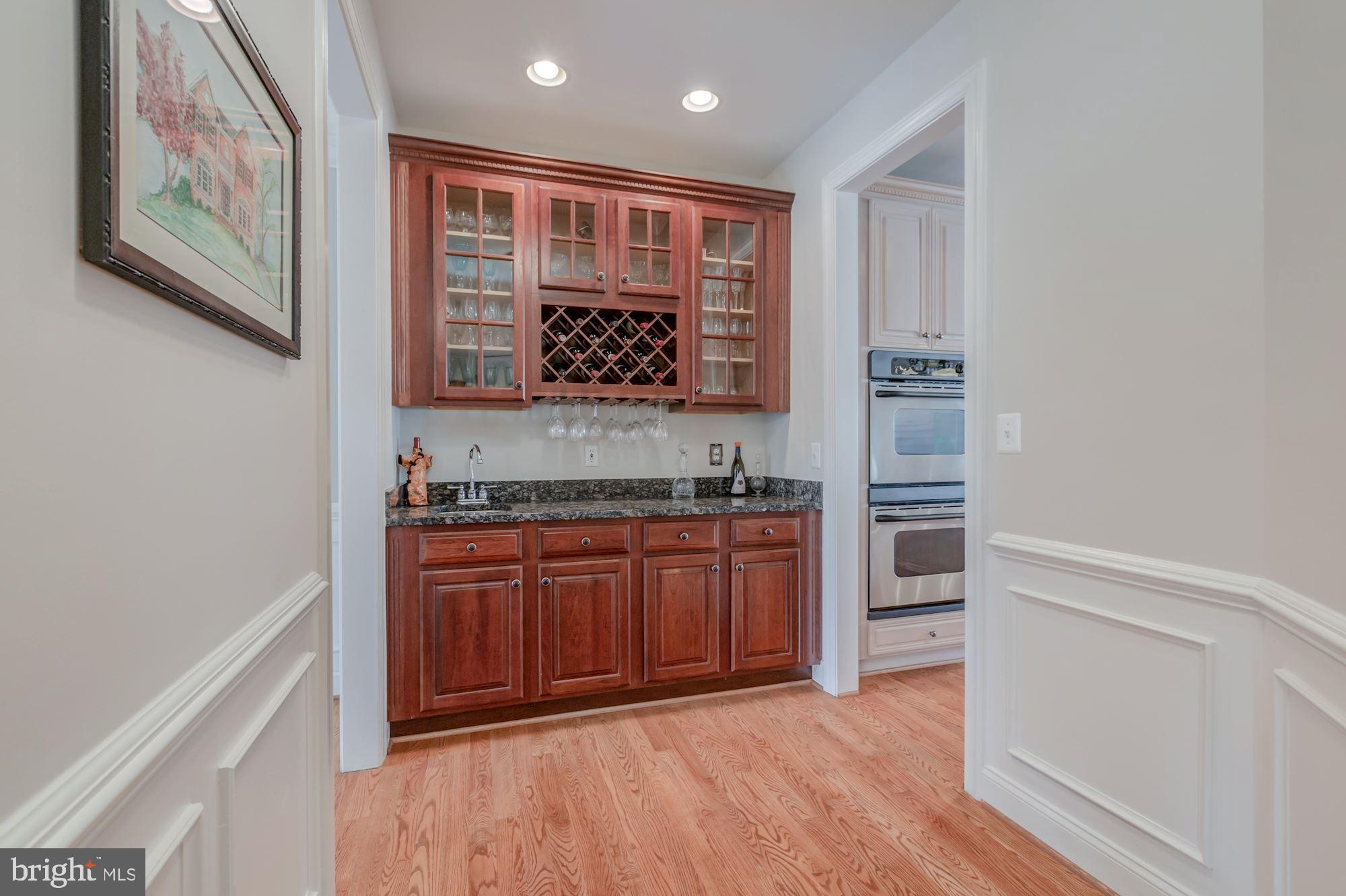 WAVERLY HILLS - Residential