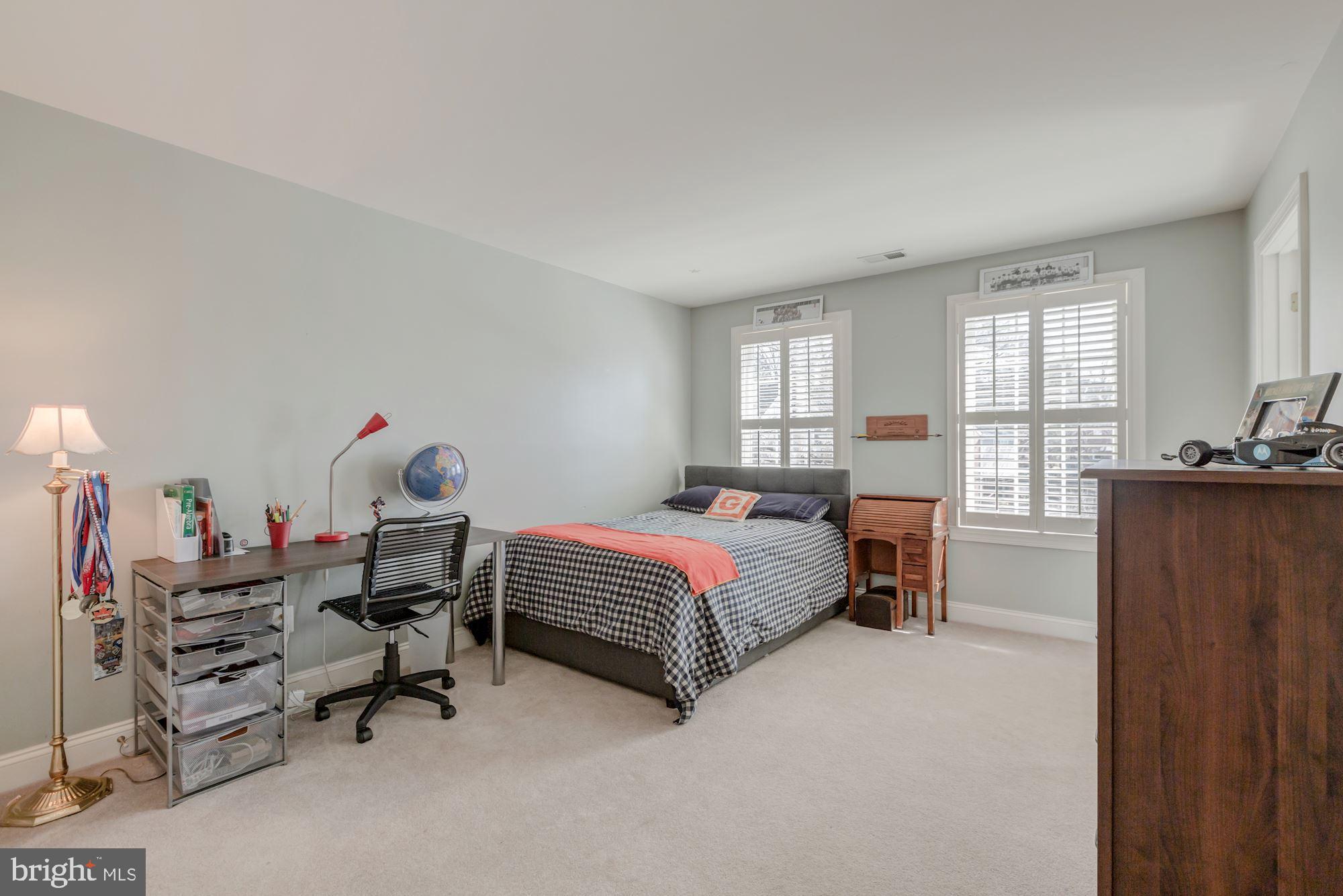 WAVERLY HILLS - Residential