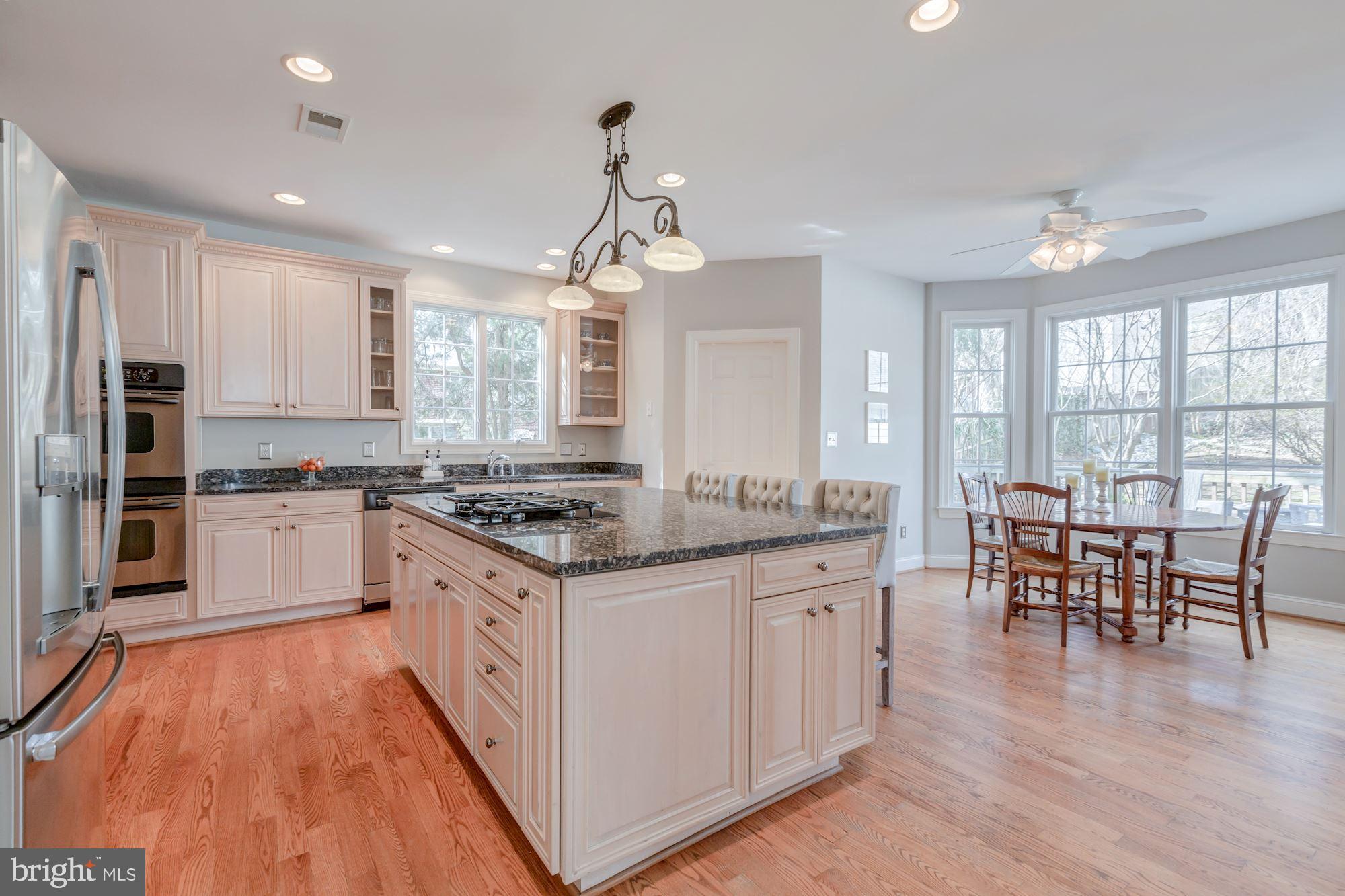 WAVERLY HILLS - Residential