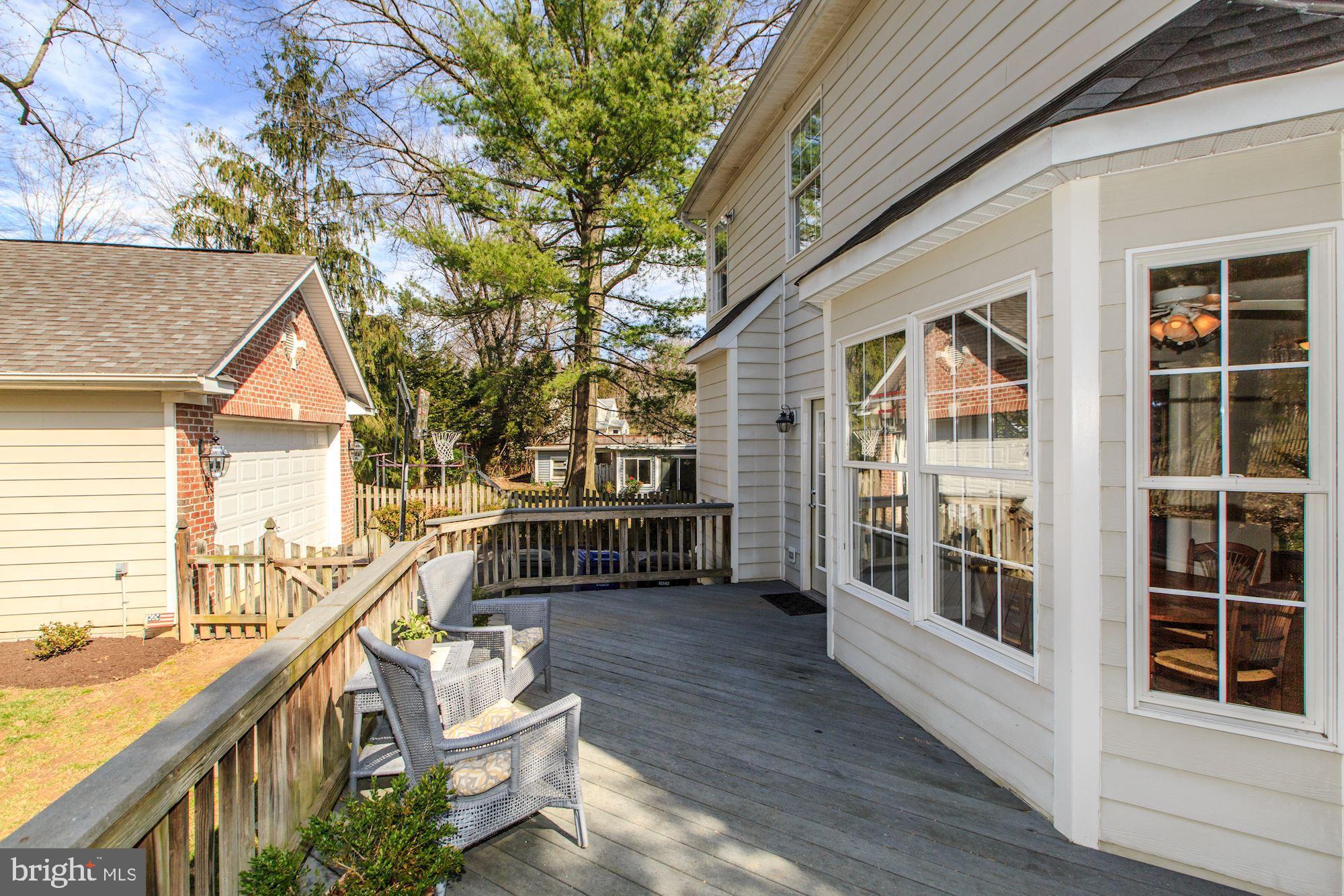 WAVERLY HILLS - Residential