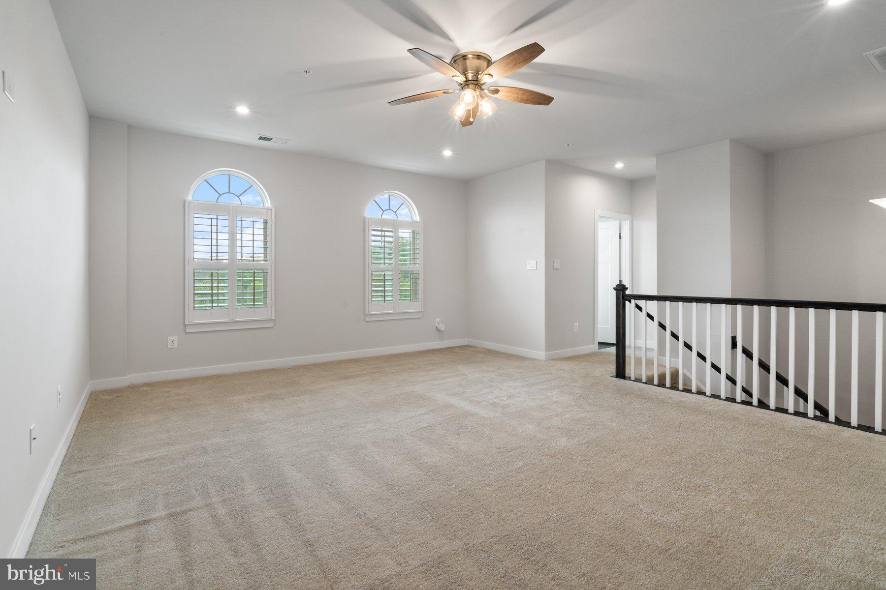 OAKDALE VILLAGE - Residential Lease