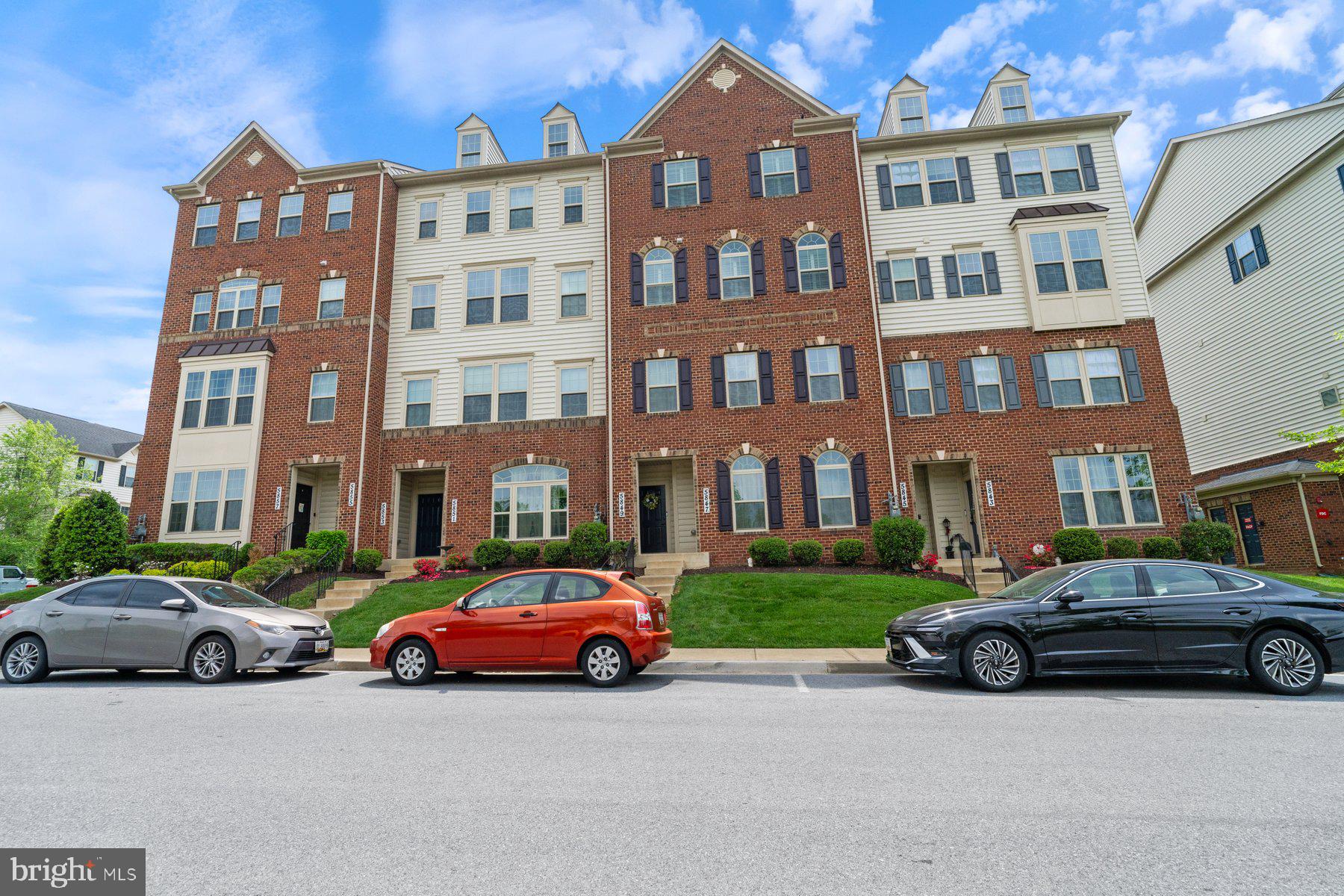 OAKDALE VILLAGE - Residential Lease