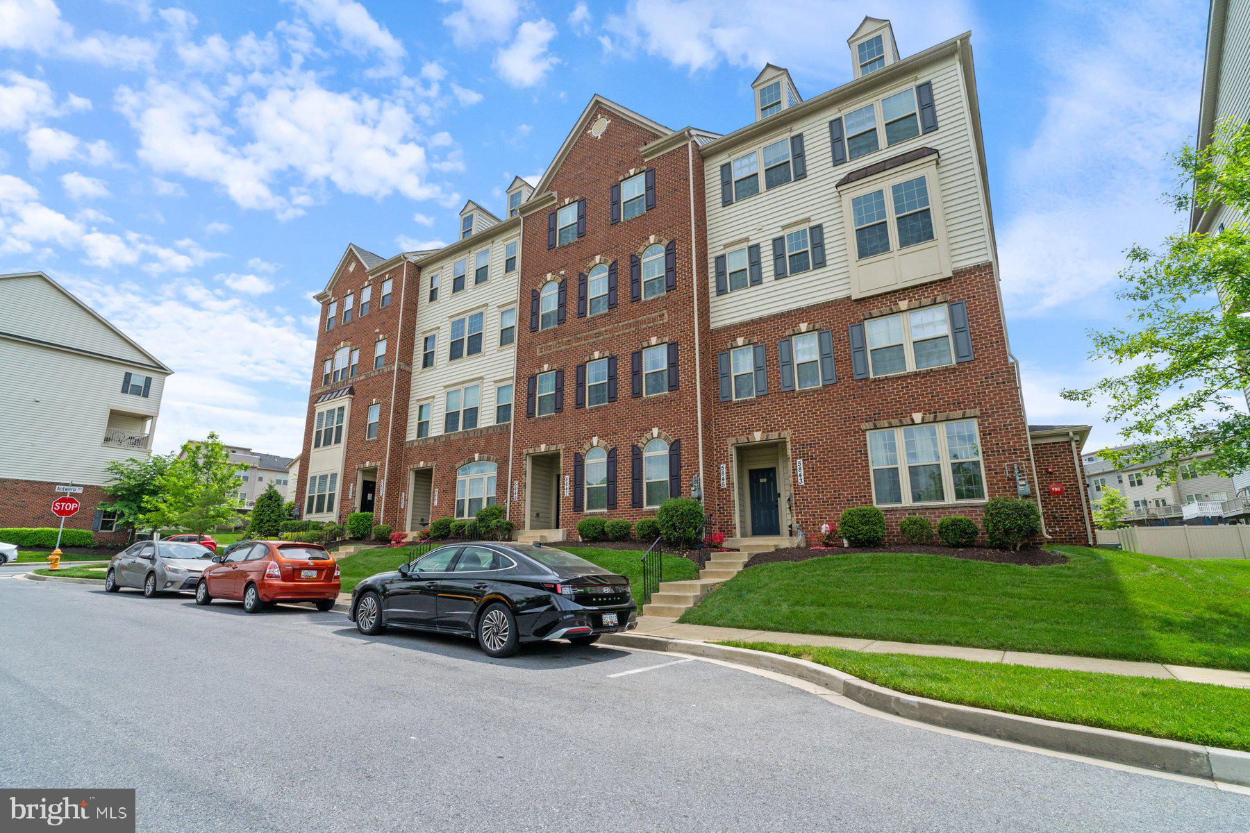 OAKDALE VILLAGE - Residential Lease