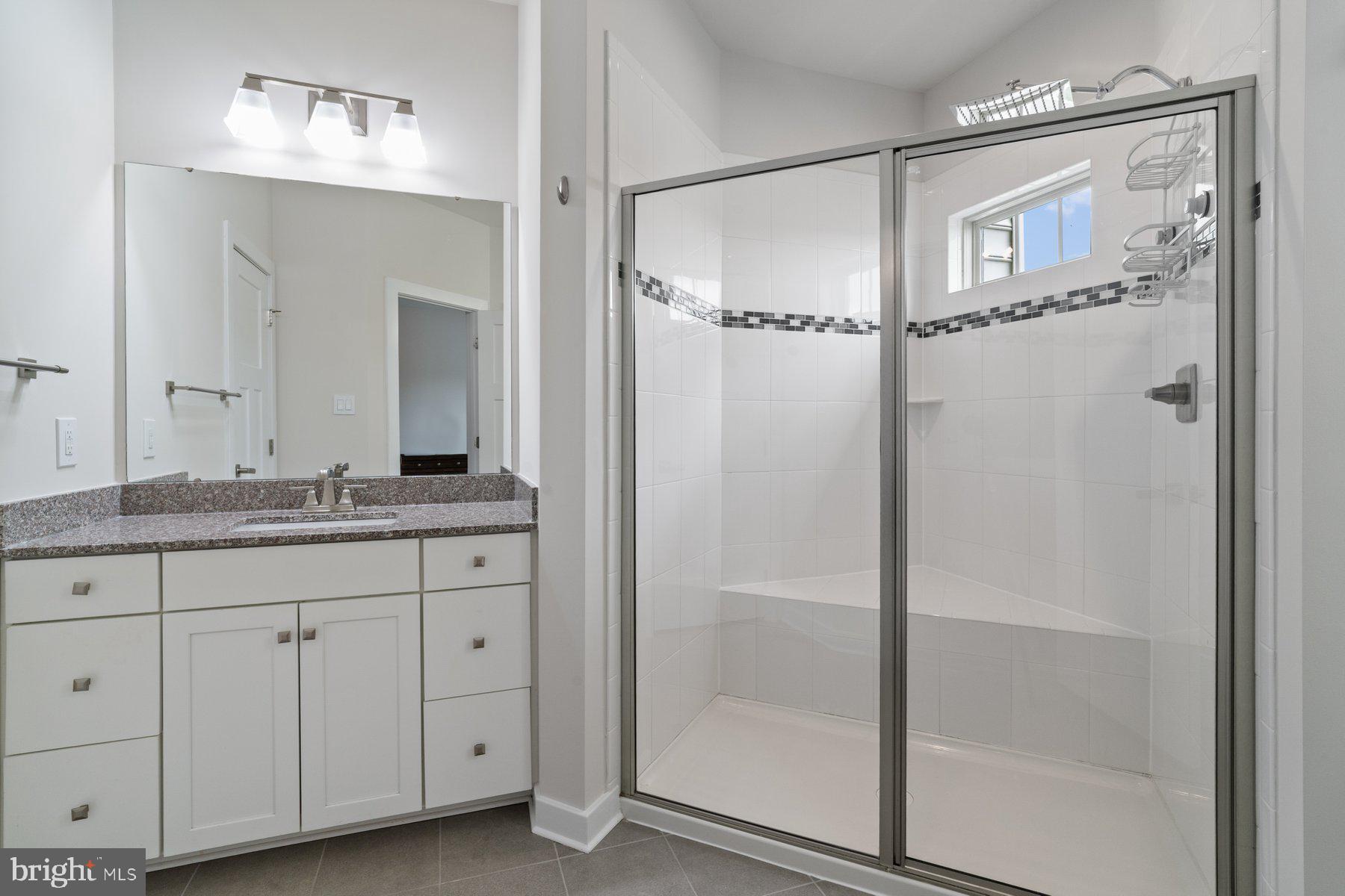 OAKDALE VILLAGE - Residential Lease