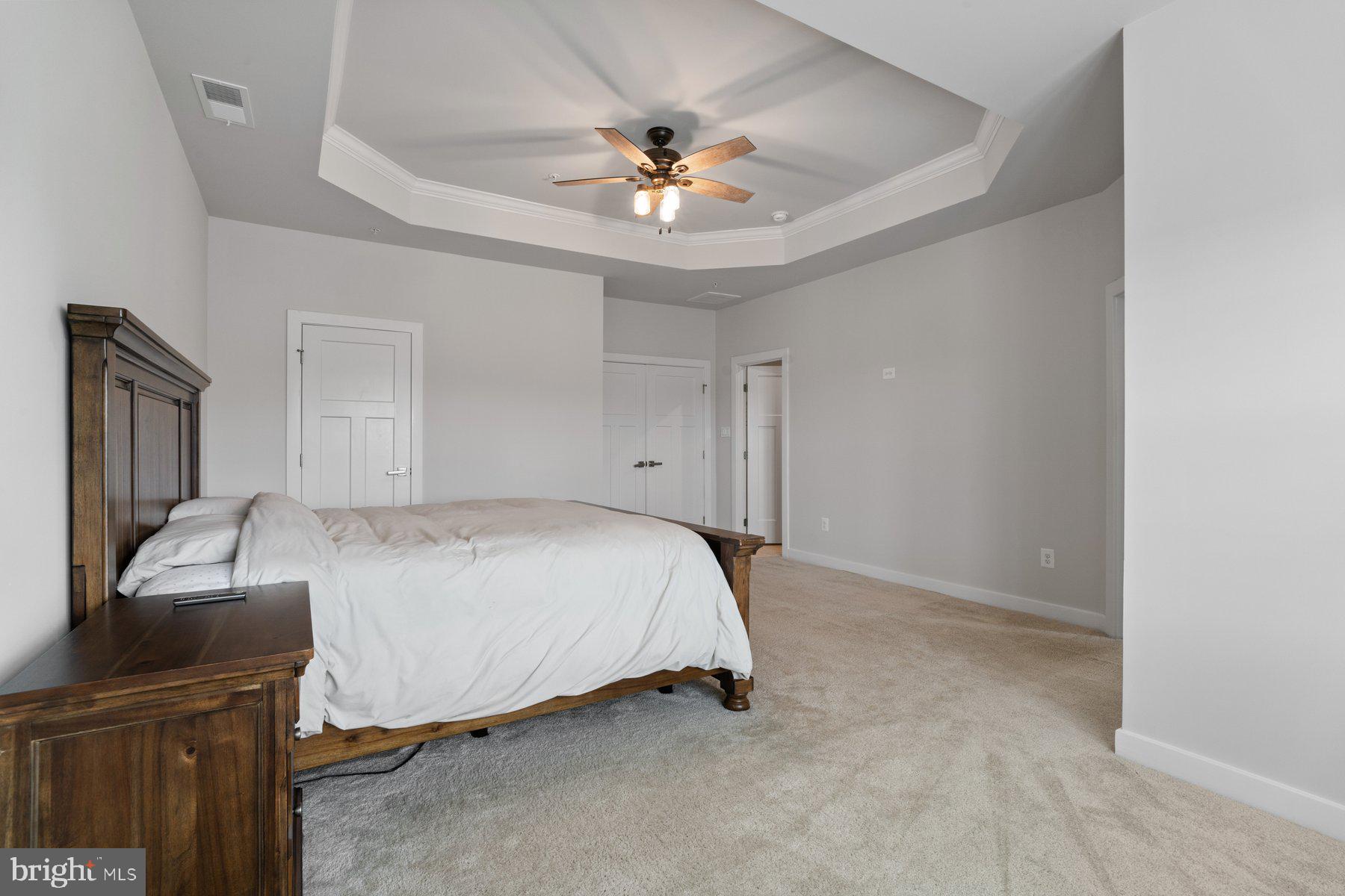 OAKDALE VILLAGE - Residential Lease