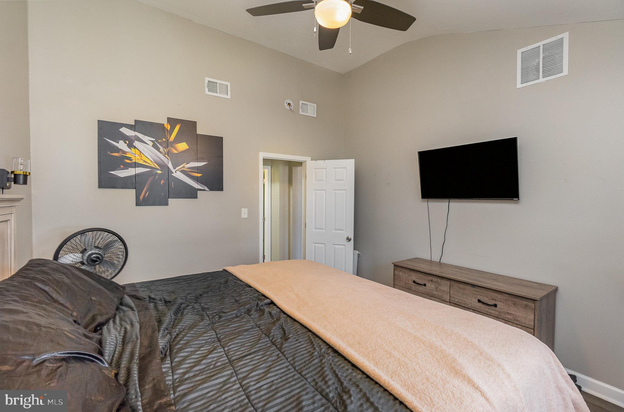 KROUSELAND - Residential