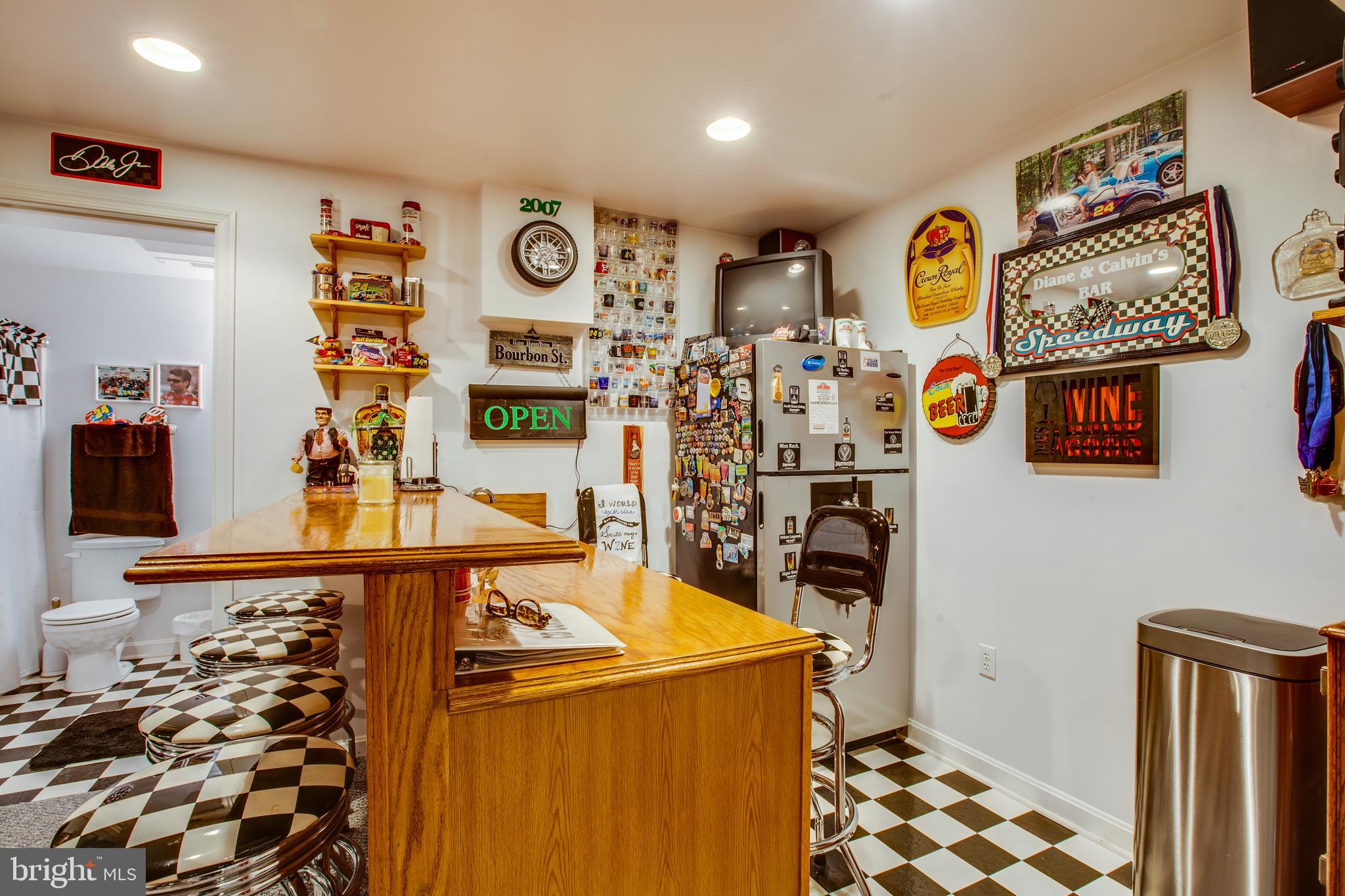 UNIONVILLE CROSSING - Residential