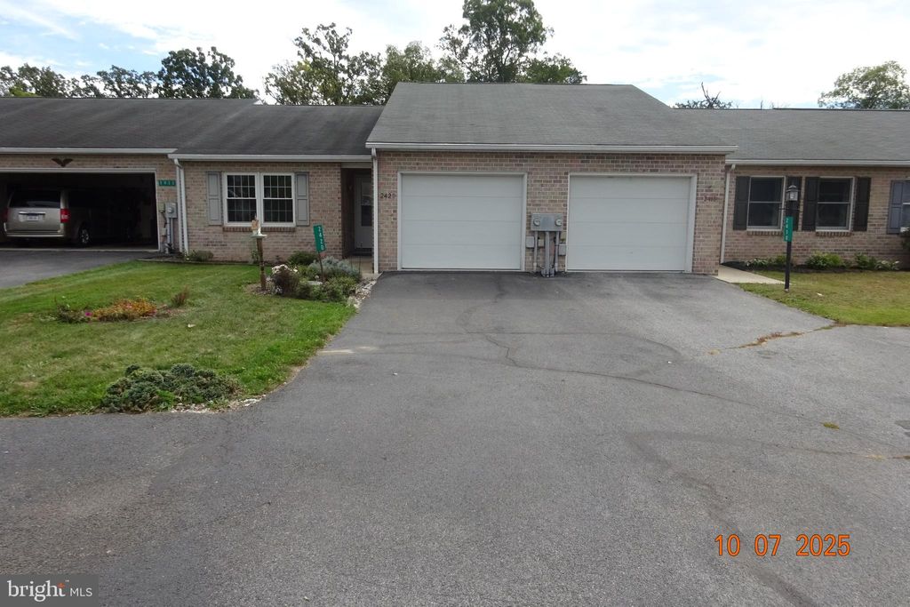 Photo of 2420 Mccleary Dr, CHAMBERSBURG, PA 17201 (MLS # PAFL2030762)