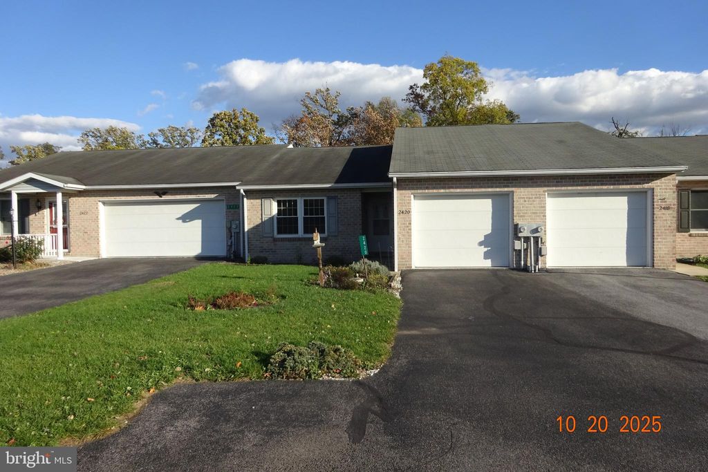 Photo of 2420 Mccleary Dr, CHAMBERSBURG, PA 17201 (MLS # PAFL2030762)