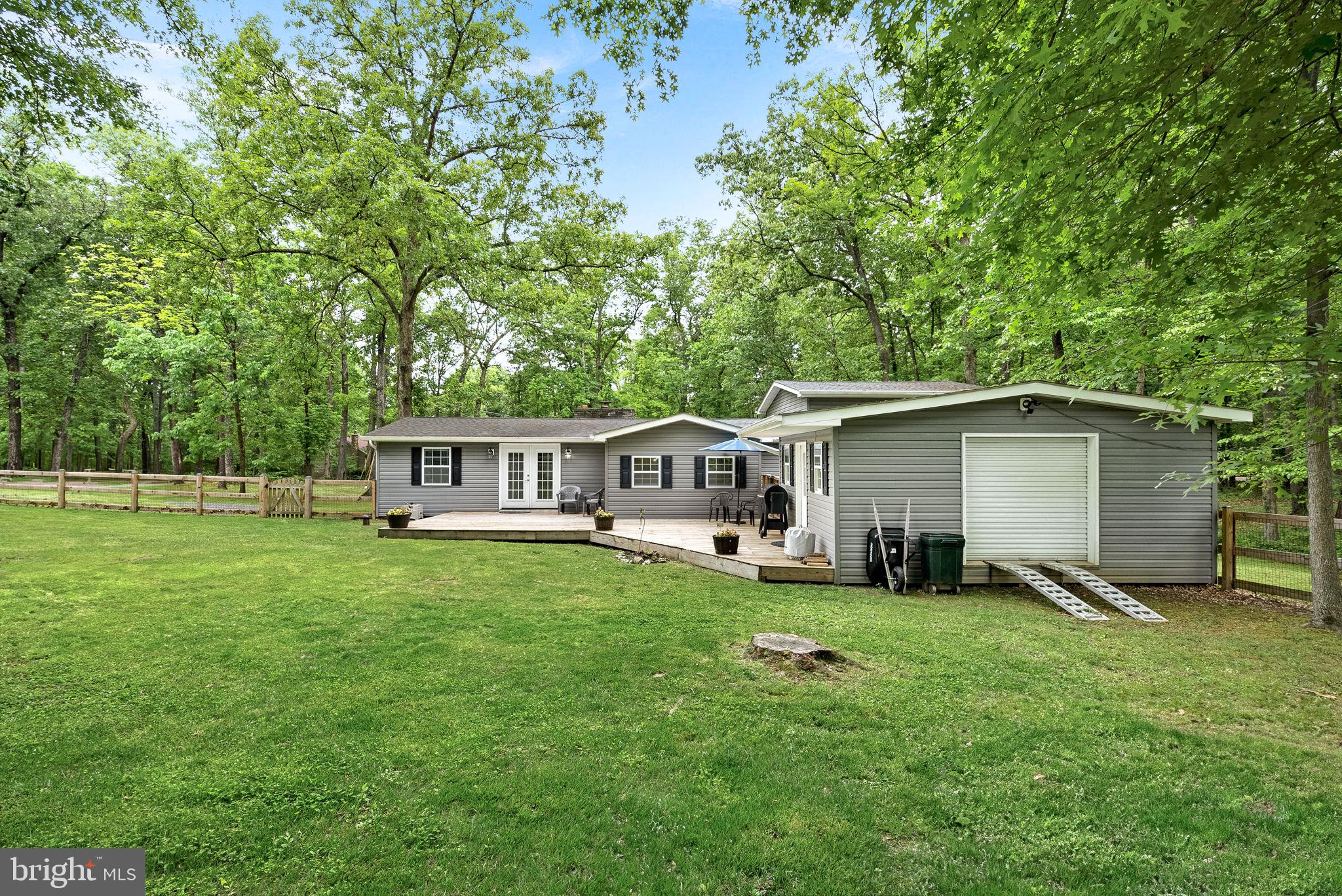 RIVER VIEW PARK - Residential