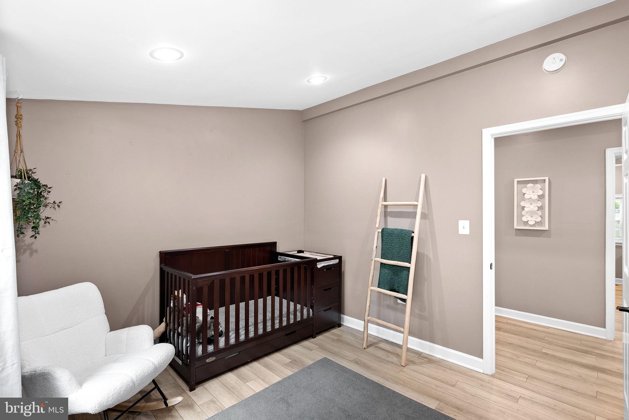 RIVER VIEW PARK - Residential